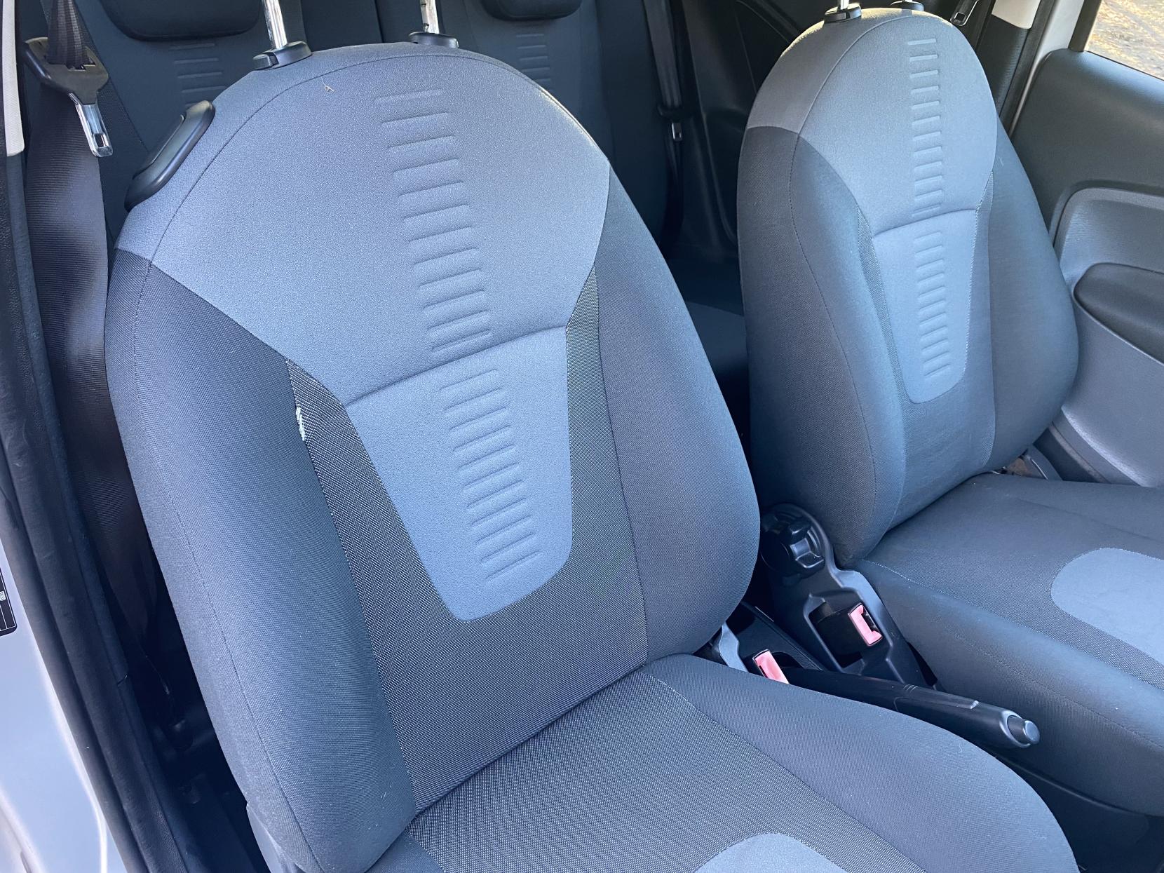 Ford Ka 1.2 Zetec Hatchback 3dr Petrol Manual Euro 5 (s/s) (69 ps)