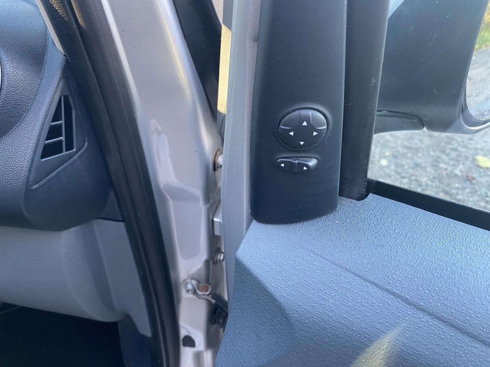 Ford Ka 1.2 Zetec Hatchback 3dr Petrol Manual Euro 5 (s/s) (69 ps)