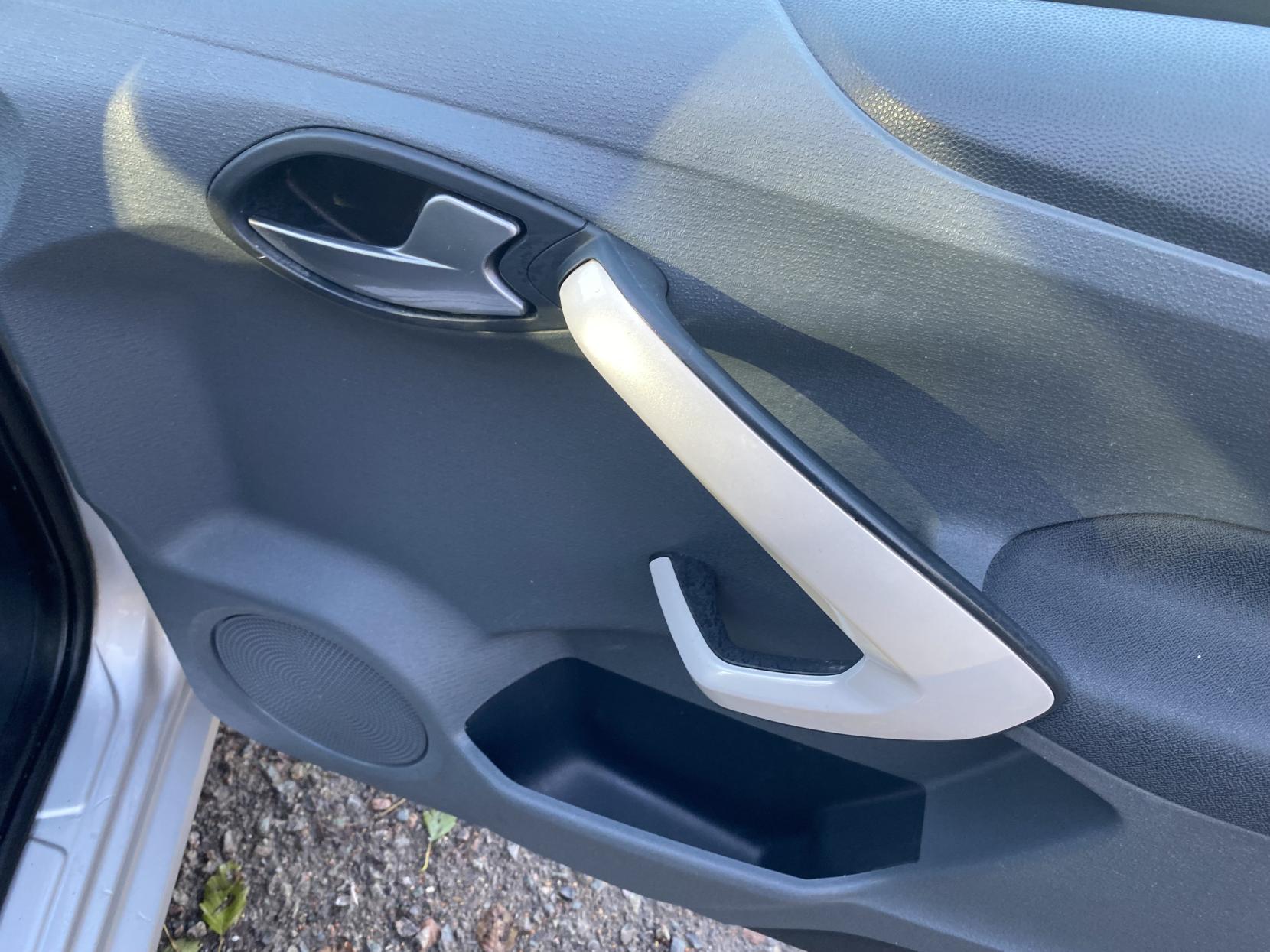 Ford Ka 1.2 Zetec Hatchback 3dr Petrol Manual Euro 5 (s/s) (69 ps)