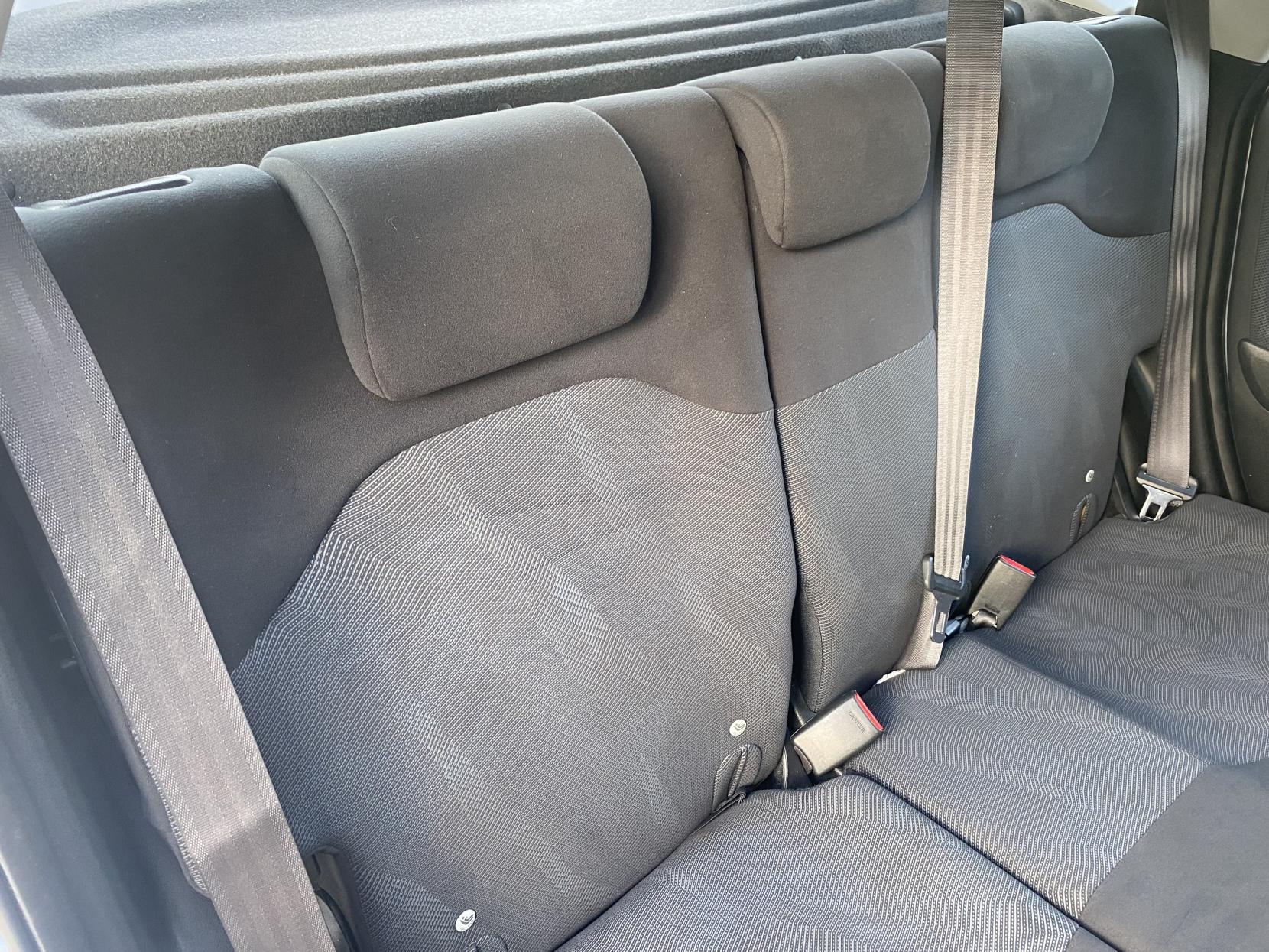 Honda Jazz 1.4 i-VTEC ES Hatchback 5dr Petrol Manual Euro 4 (100 ps)