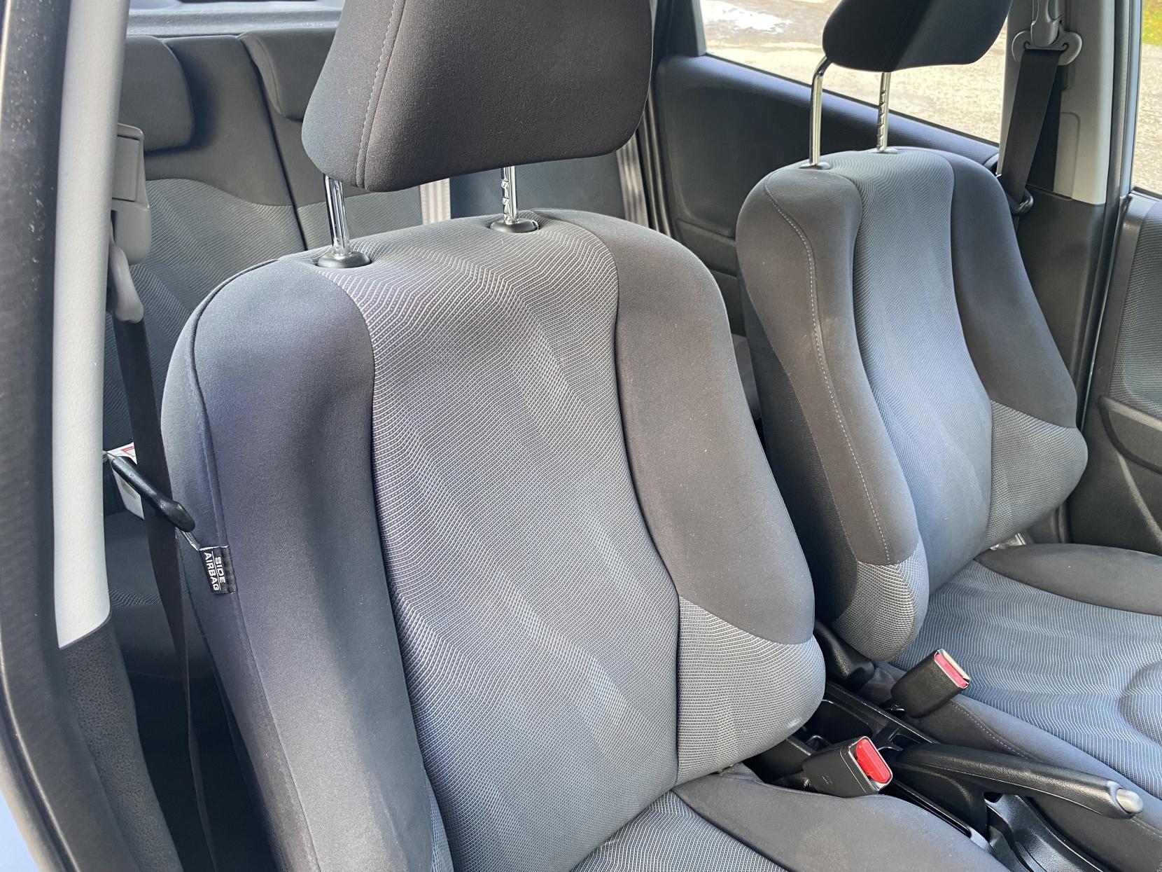 Honda Jazz 1.4 i-VTEC ES Hatchback 5dr Petrol Manual Euro 4 (100 ps)