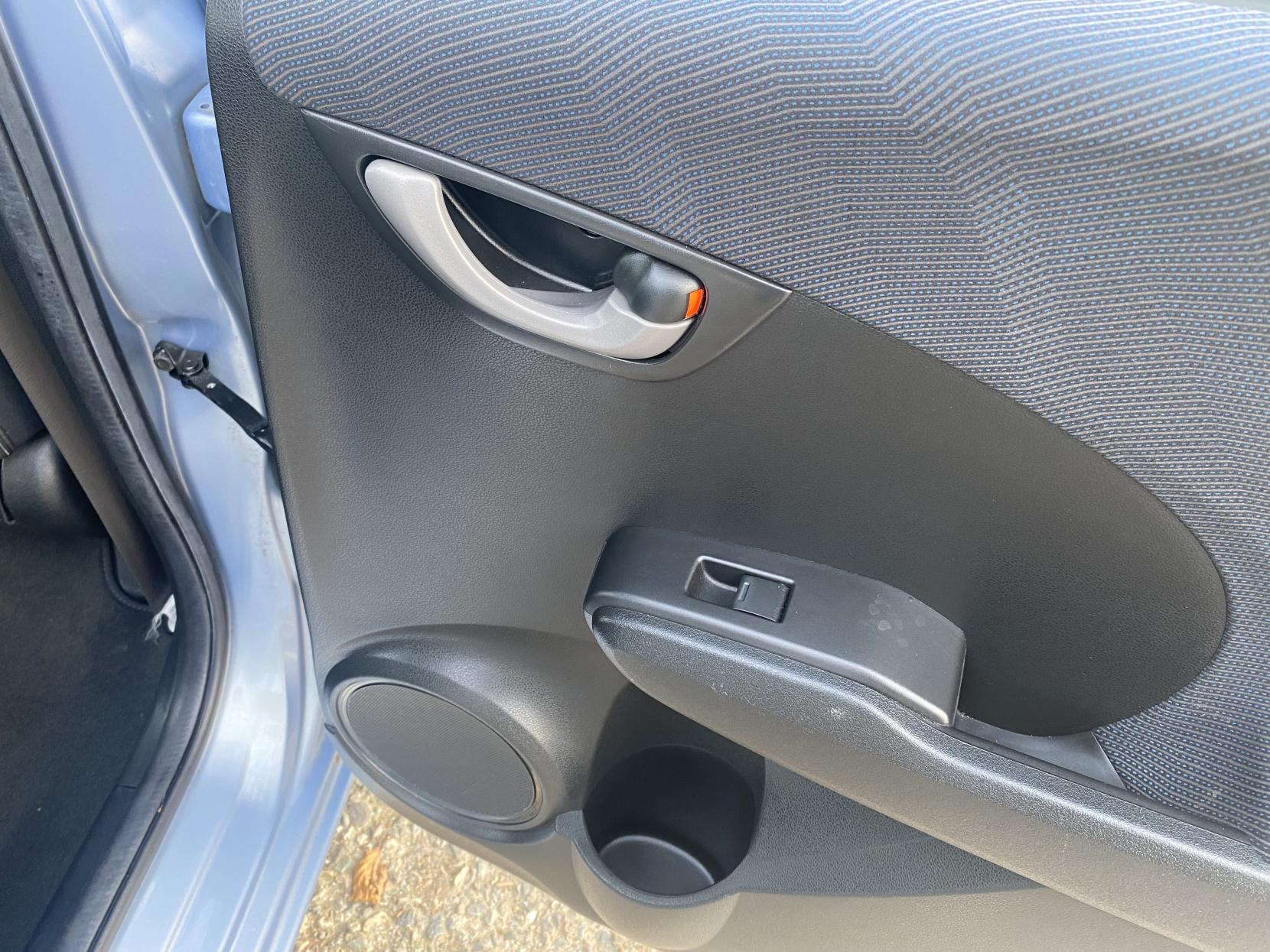 Honda Jazz 1.4 i-VTEC ES Hatchback 5dr Petrol Manual Euro 4 (100 ps)