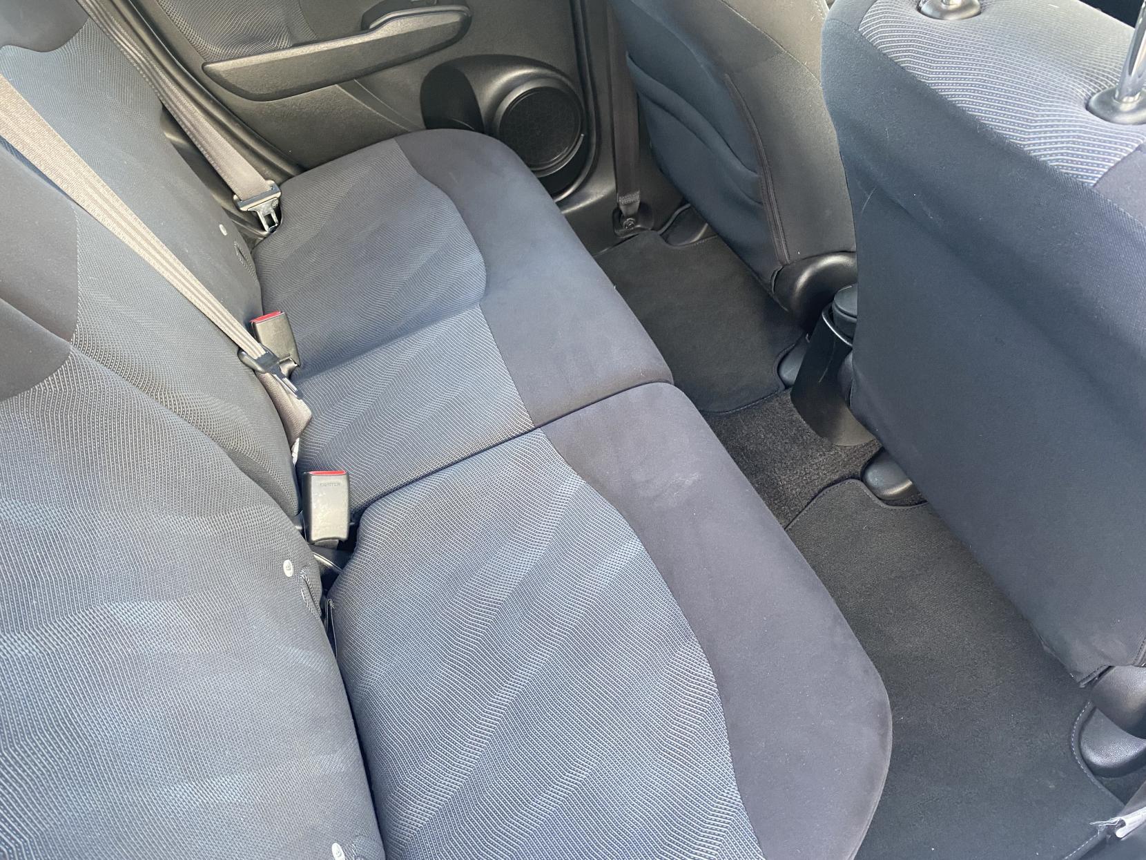 Honda Jazz 1.4 i-VTEC ES Hatchback 5dr Petrol Manual Euro 4 (100 ps)