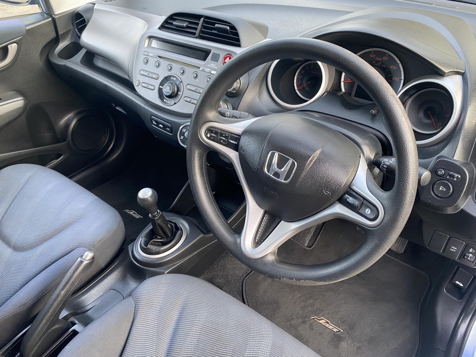 Honda Jazz 1.4 i-VTEC ES Hatchback 5dr Petrol Manual Euro 4 (100 ps)