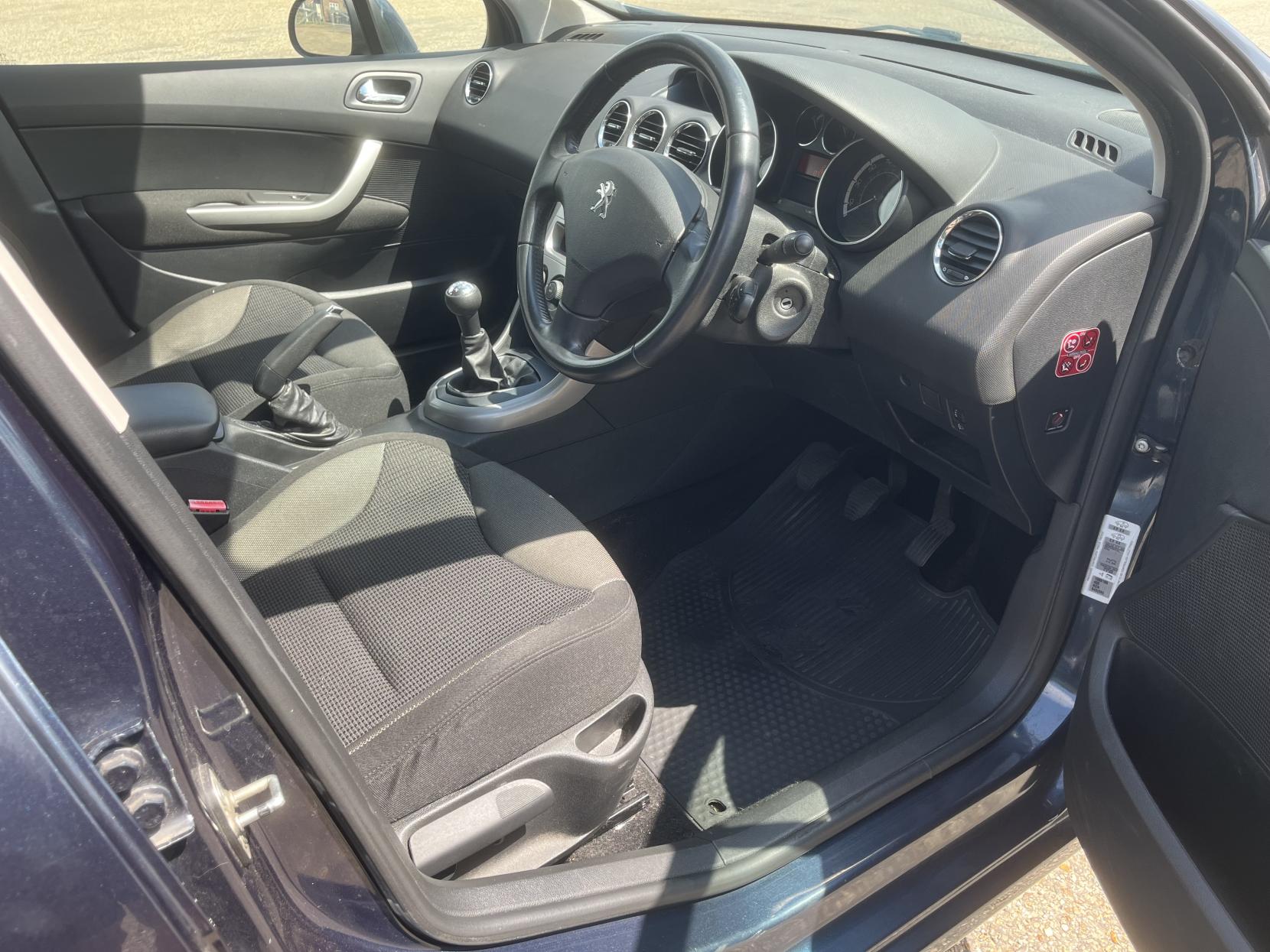 Peugeot 308 1.6 VTi Active Hatchback 5dr Petrol Manual Euro 5 (120 ps)