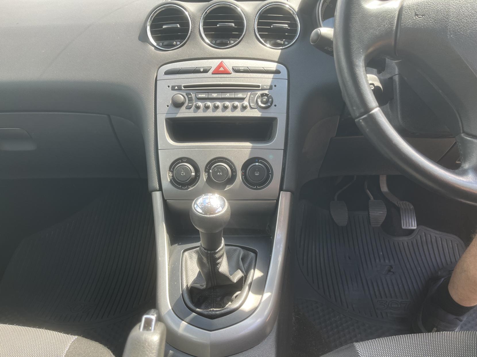 Peugeot 308 1.6 VTi Active Hatchback 5dr Petrol Manual Euro 5 (120 ps)