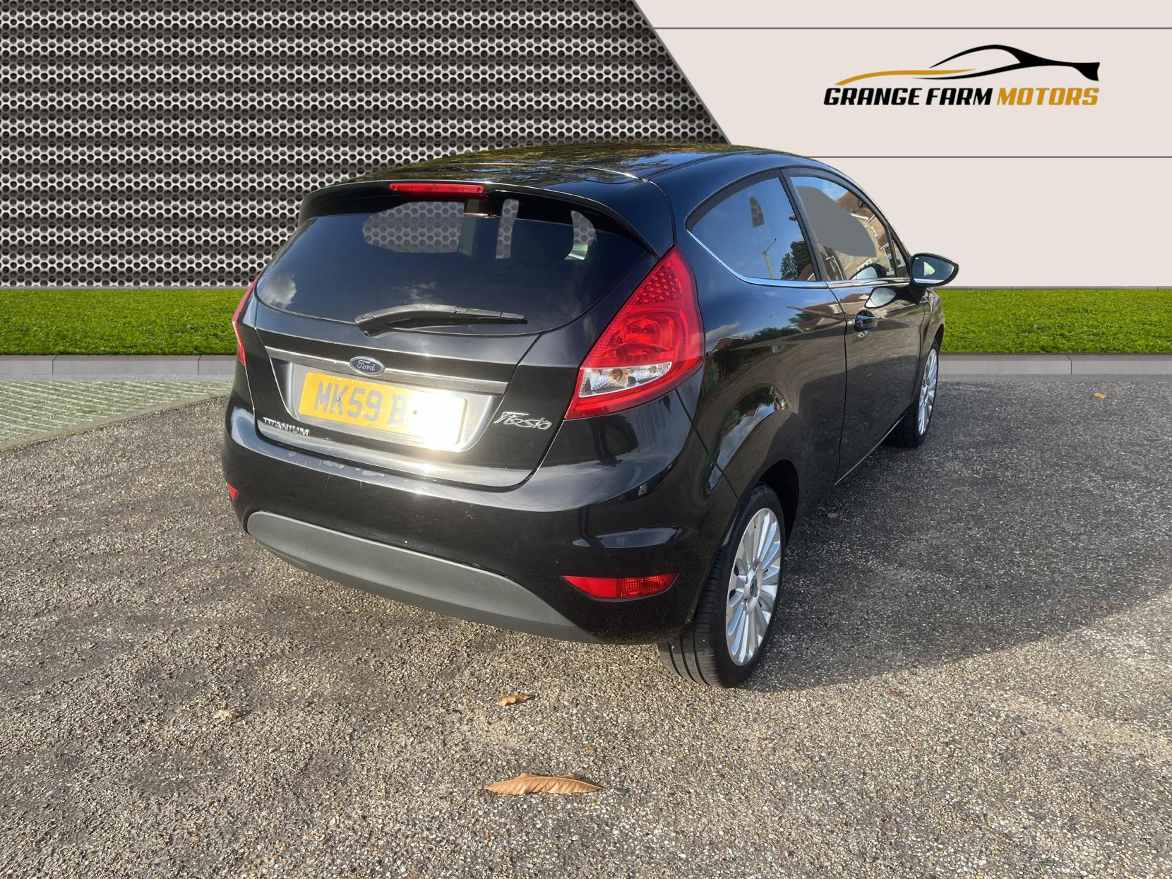 Ford Fiesta 1.6 Titanium Hatchback 3dr Petrol Manual (139 g/km, 118 bhp)