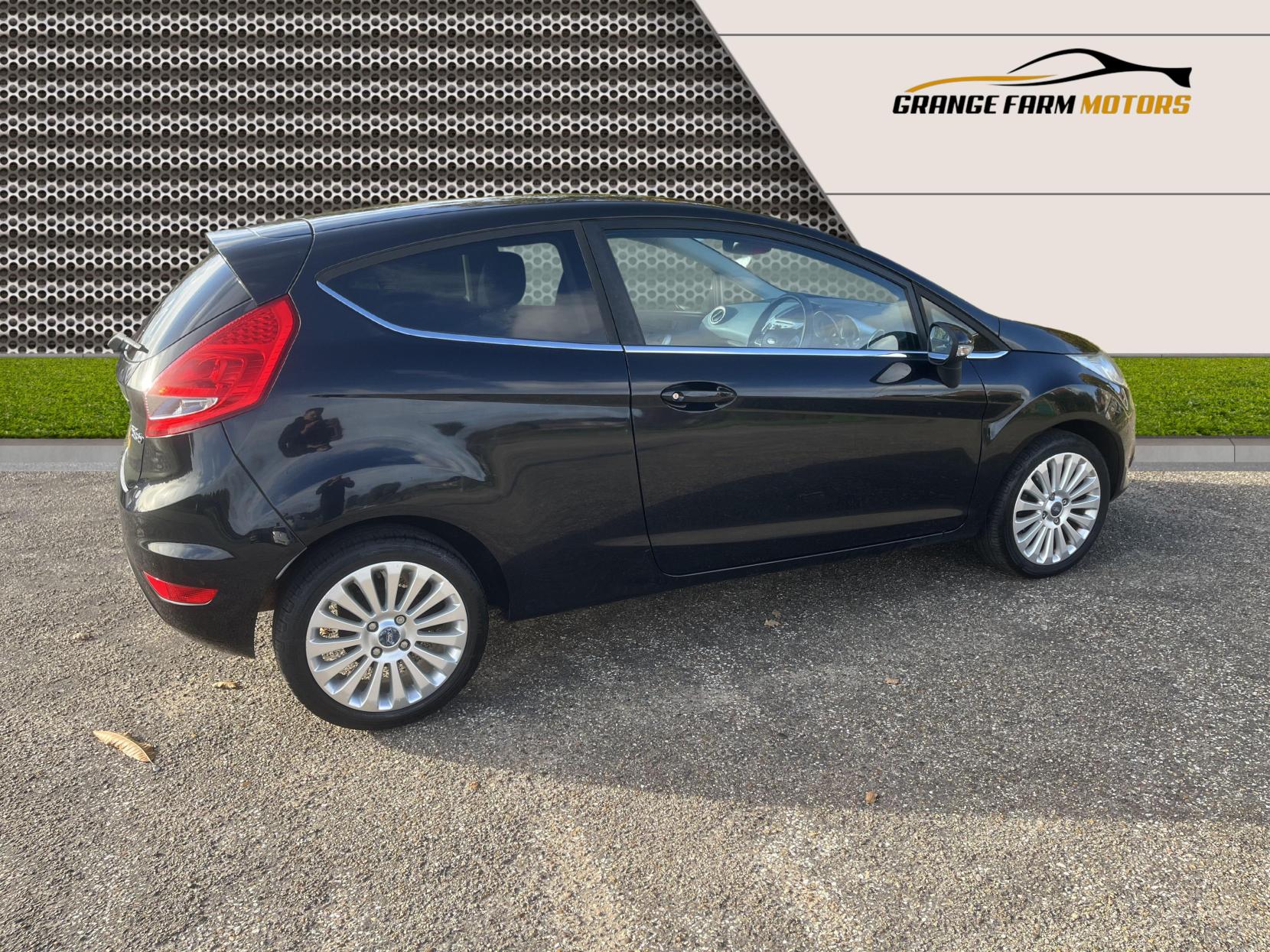 Ford Fiesta 1.6 Titanium Hatchback 3dr Petrol Manual (139 g/km, 118 bhp)