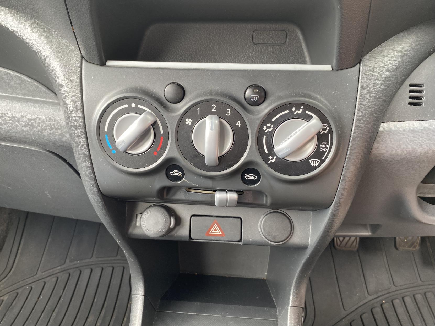 Suzuki Alto 1.0 12V SZ Hatchback 5dr Petrol Manual Euro 5 (68 ps)