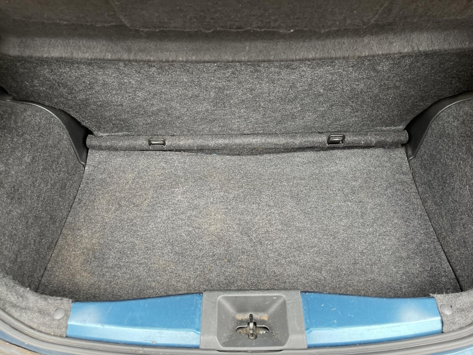 Nissan Micra 1.2 Visia Hatchback 5dr Petrol Manual Euro 5 (80 ps)