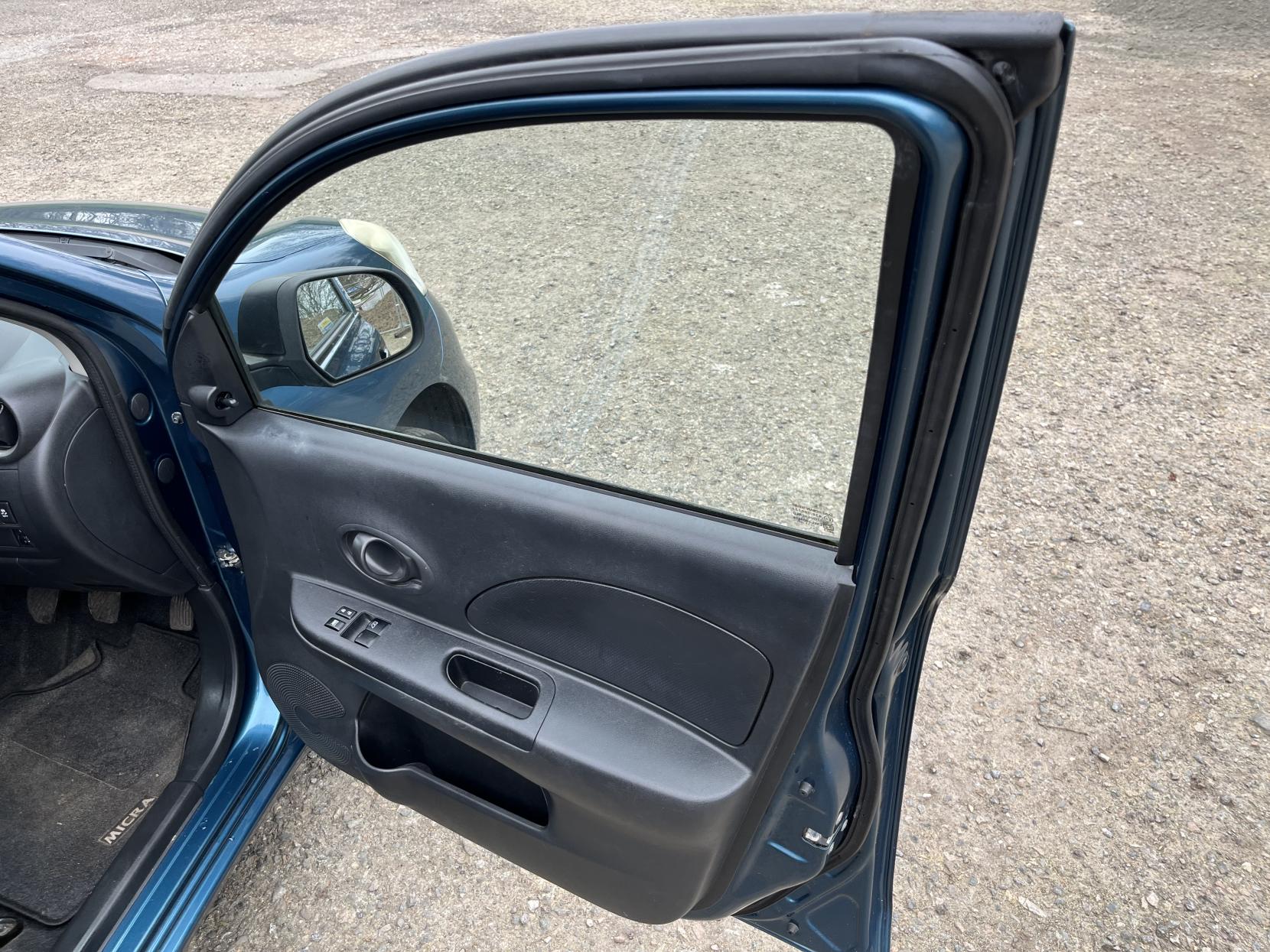 Nissan Micra 1.2 Visia Hatchback 5dr Petrol Manual Euro 5 (80 ps)