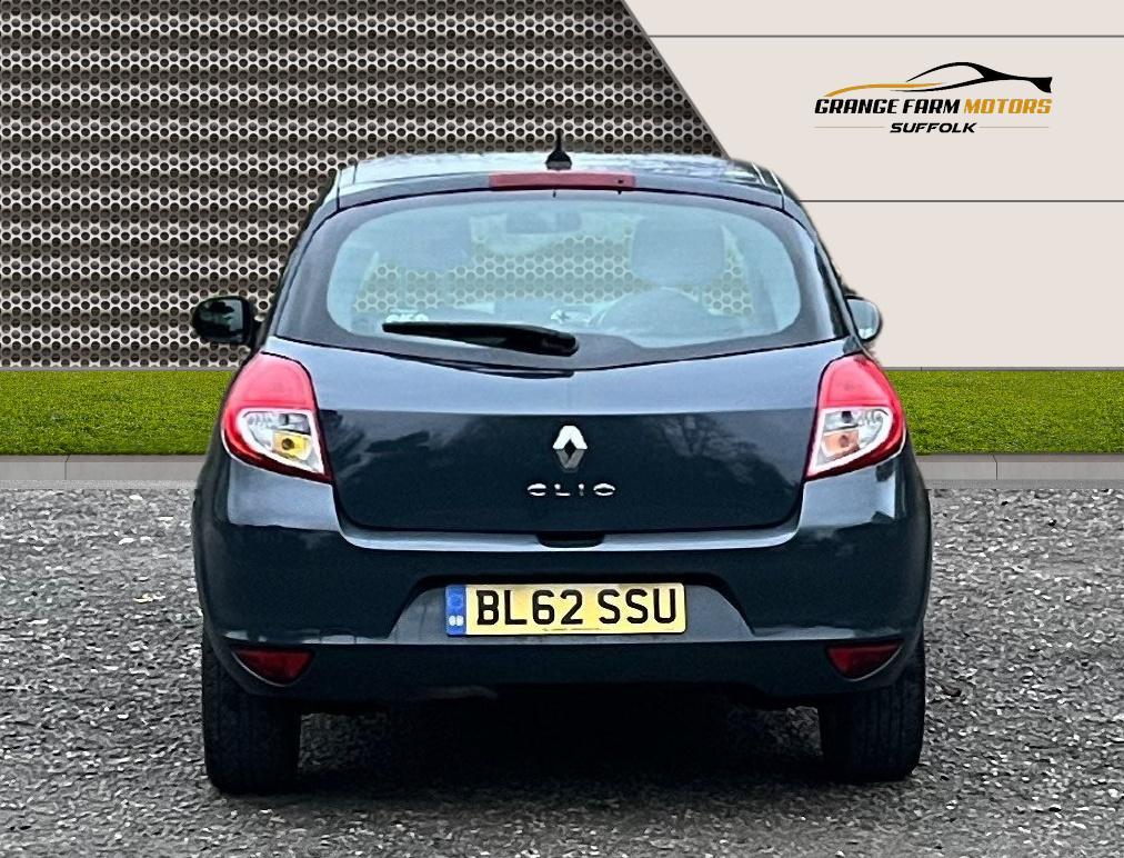 Renault Clio 1.2 Dynamique TomTom Hatchback 3dr Petrol Manual Euro 5 (75 ps)