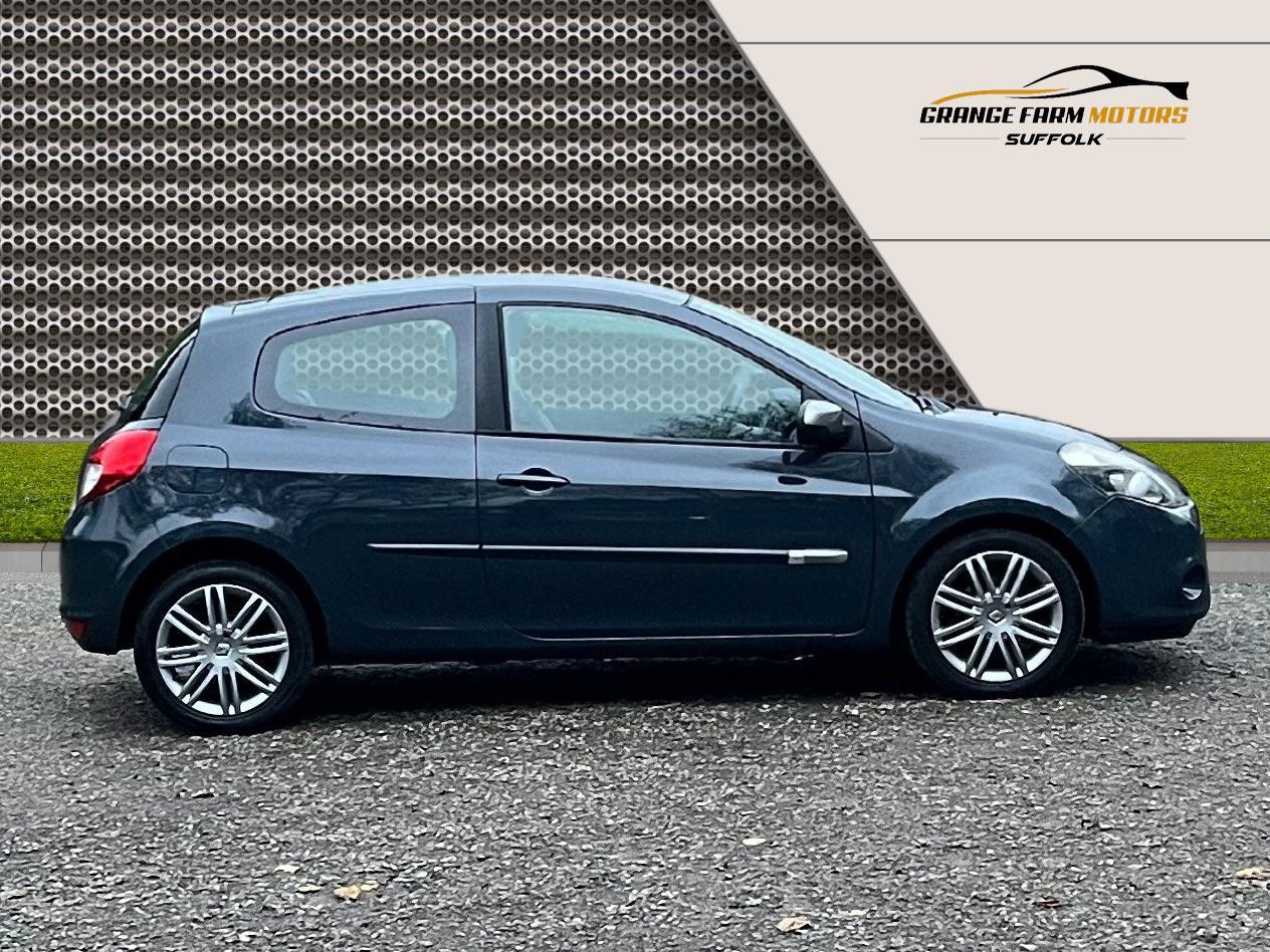 Renault Clio 1.2 Dynamique TomTom Hatchback 3dr Petrol Manual Euro 5 (75 ps)