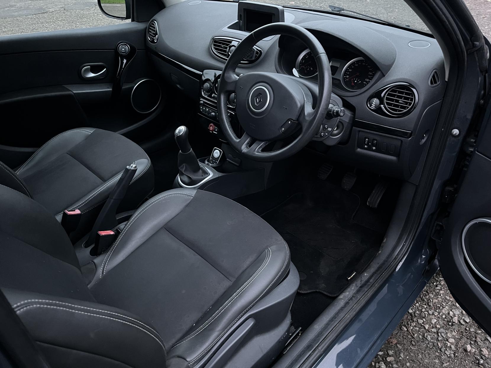 Renault Clio 1.2 Dynamique TomTom Hatchback 3dr Petrol Manual Euro 5 (75 ps)