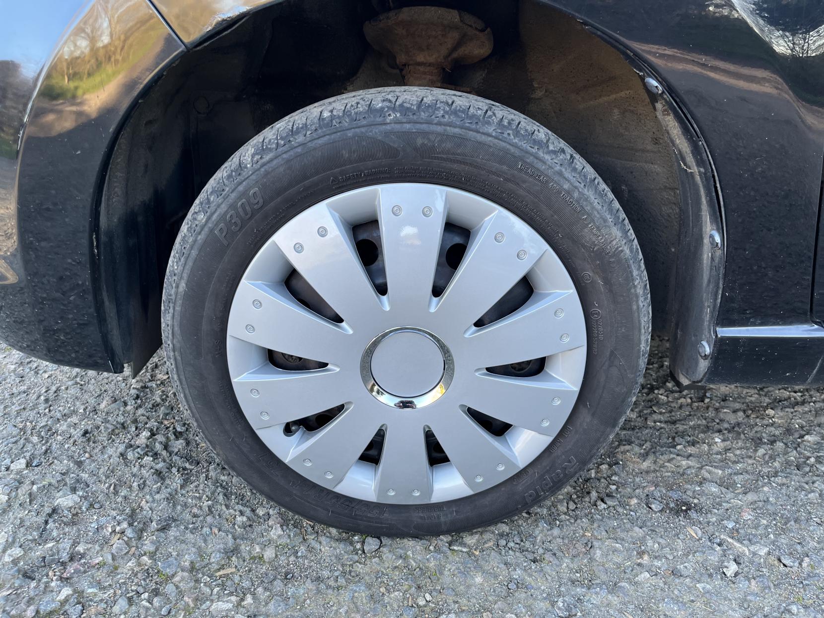 Suzuki Alto 1.0 12V SZ Hatchback 5dr Petrol Manual Euro 5 (68 ps)