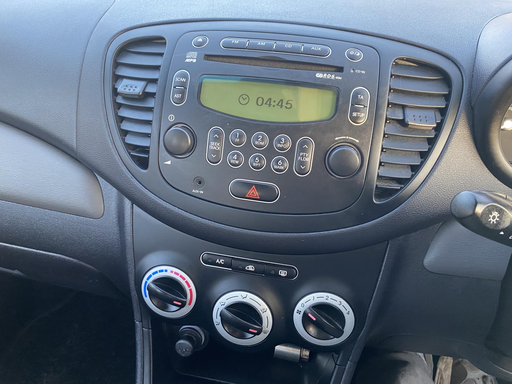 Hyundai i10 1.2 Comfort Hatchback 5dr Petrol Manual Euro 4 (77 bhp)