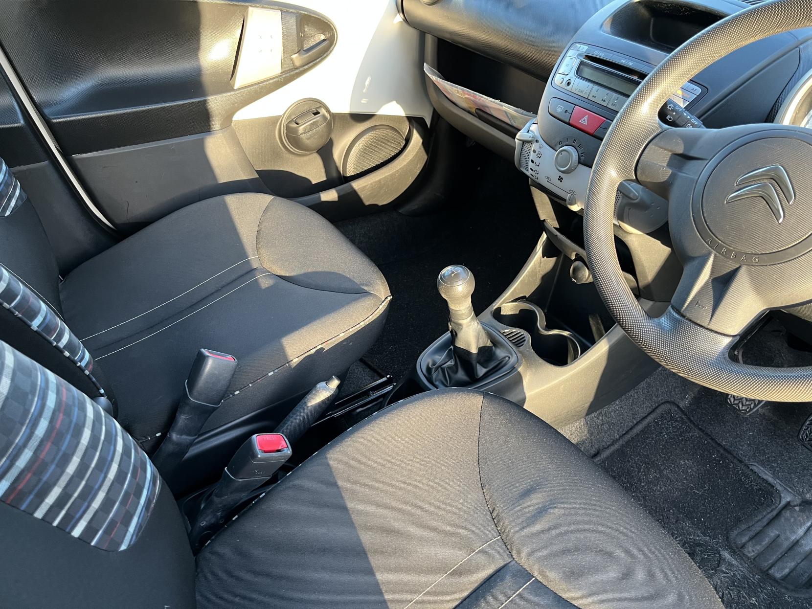 Citroen C1 1.0i VTR Hatchback 5dr Petrol Manual Euro 5 (68 ps)