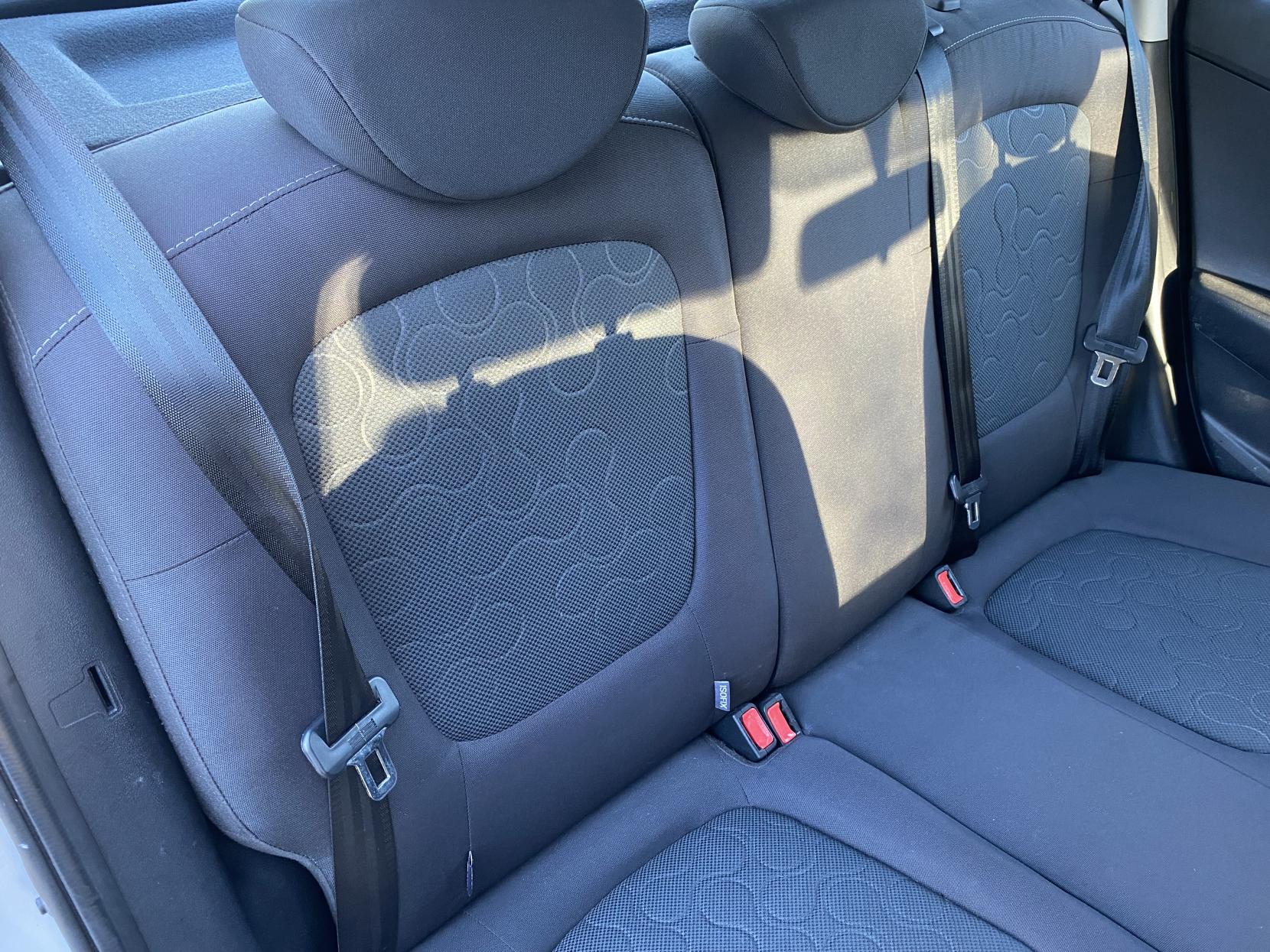 Hyundai i20 1.2 Classic Hatchback 5dr Petrol Manual Euro 4 (77 bhp)