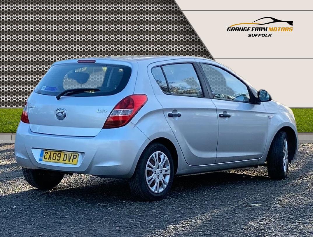 Hyundai i20 1.2 Classic Hatchback 5dr Petrol Manual Euro 4 (77 bhp)