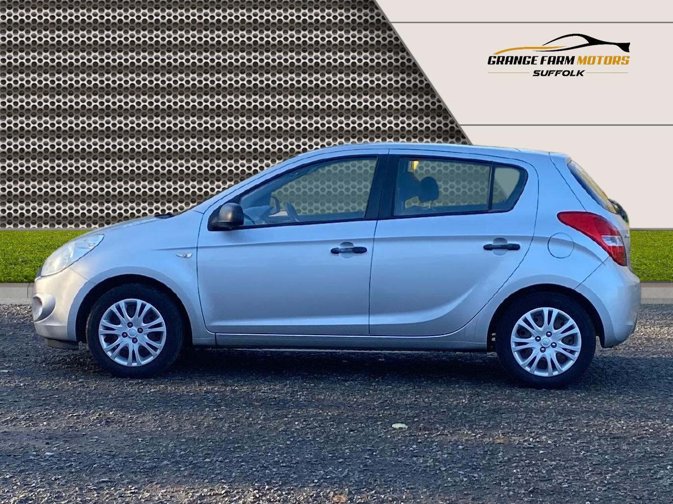 Hyundai i20 1.2 Classic Hatchback 5dr Petrol Manual Euro 4 (77 bhp)