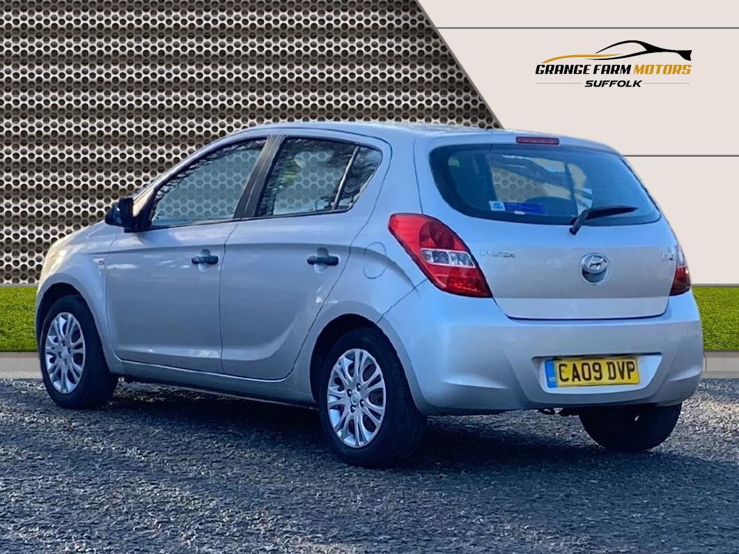 Hyundai i20 1.2 Classic Hatchback 5dr Petrol Manual Euro 4 (77 bhp)