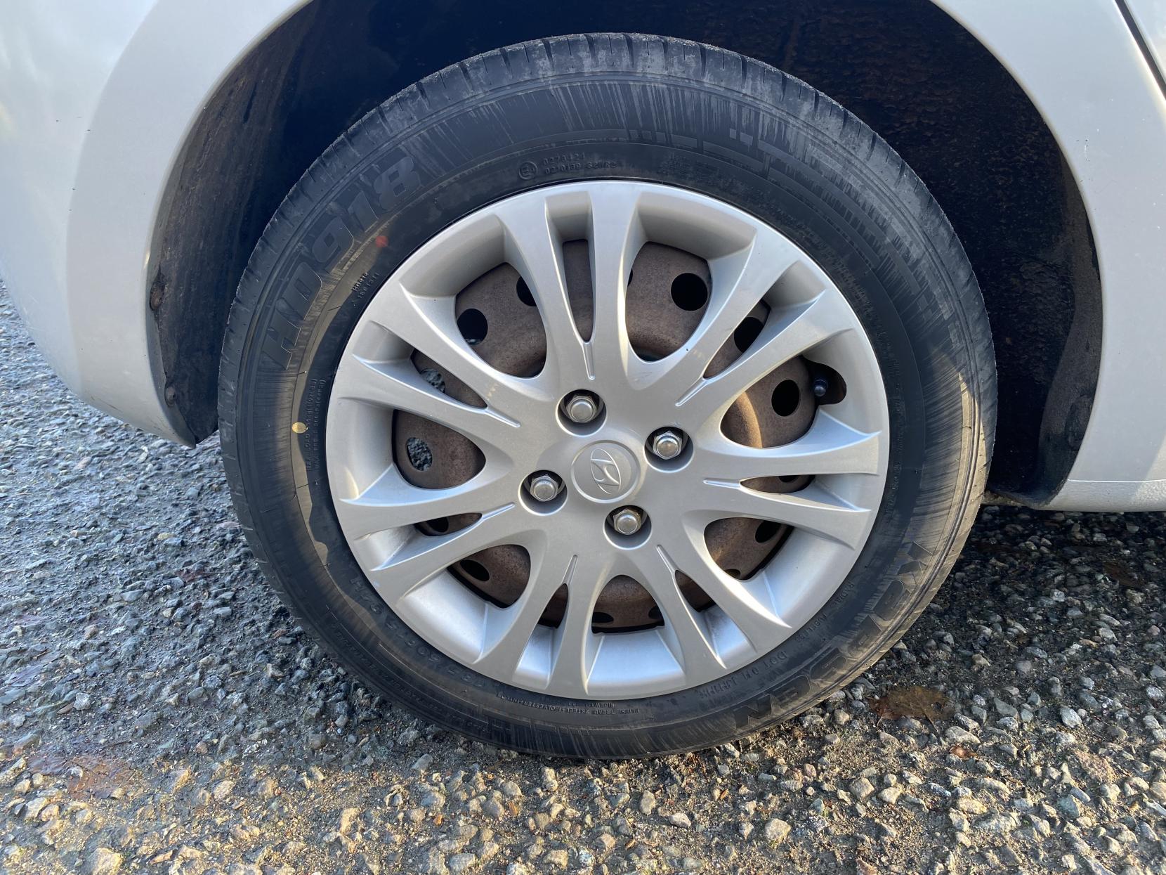 Hyundai i20 1.2 Classic Hatchback 5dr Petrol Manual Euro 4 (77 bhp)