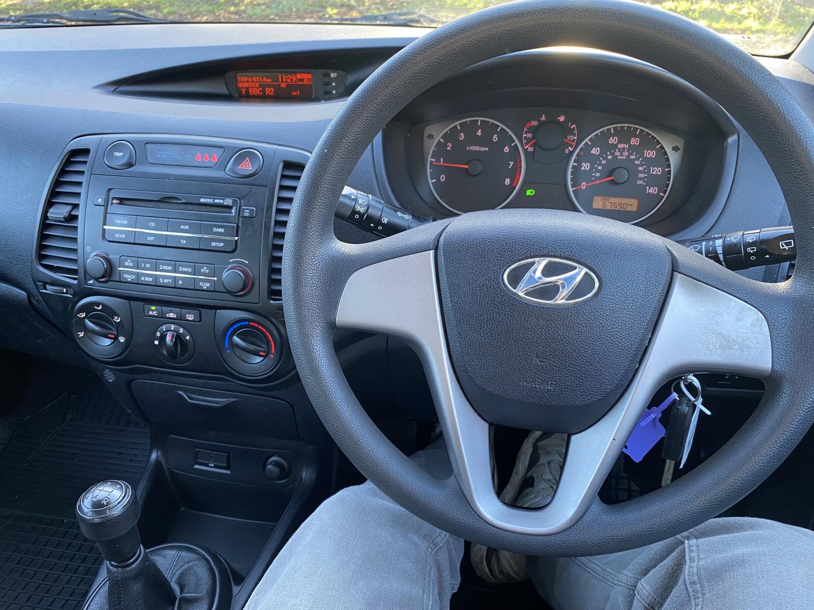 Hyundai i20 1.2 Classic Hatchback 5dr Petrol Manual Euro 4 (77 bhp)