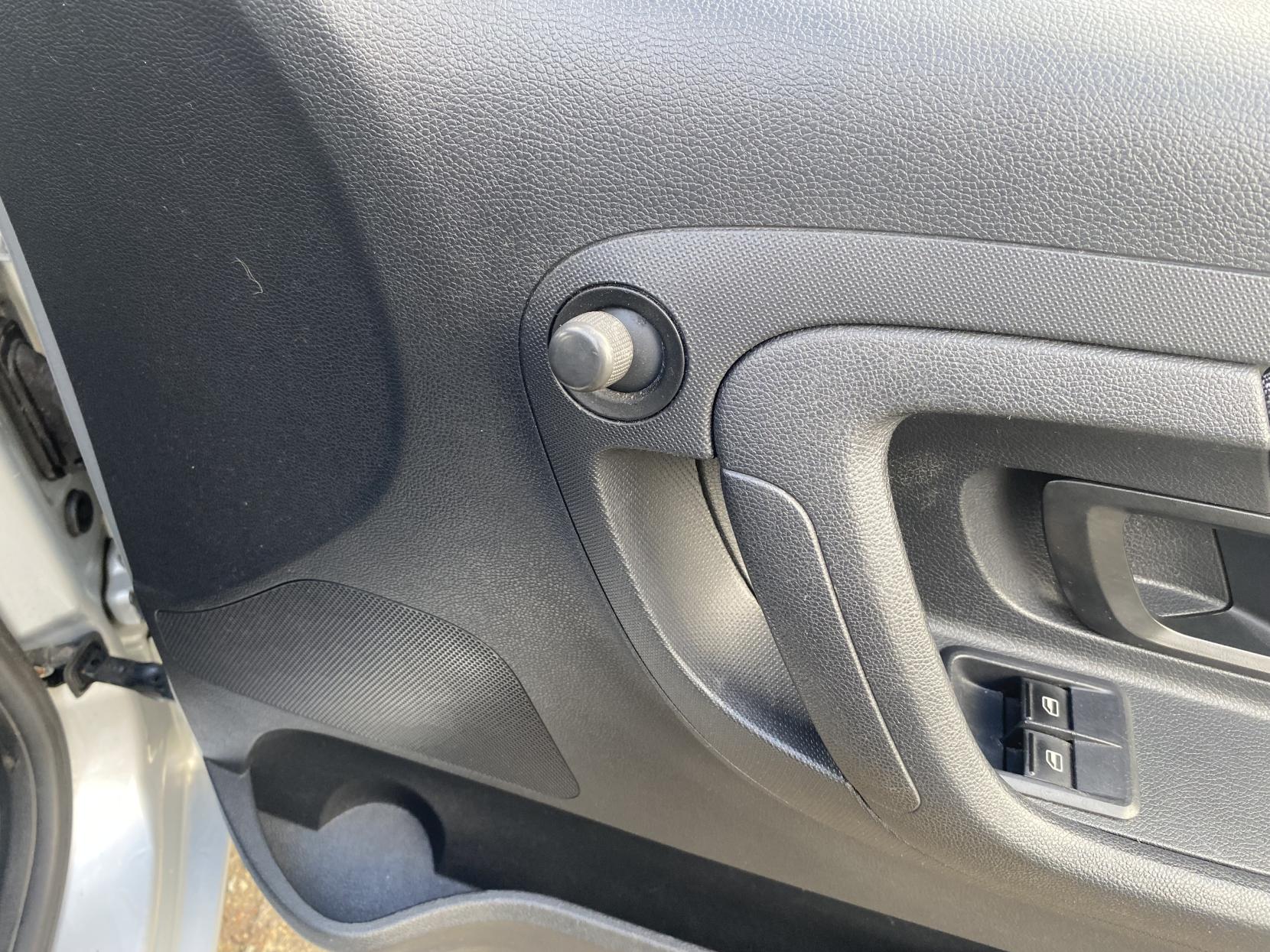 Skoda Fabia 1.2 S Hatchback 5dr Petrol Manual Euro 5 (60 ps)