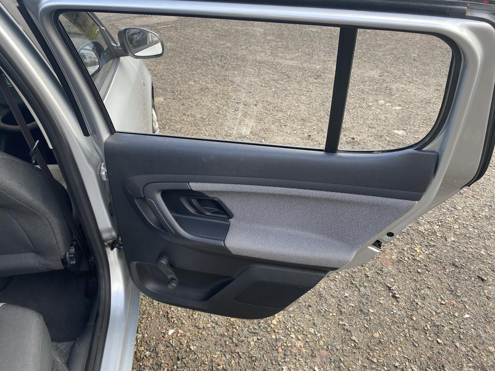 Skoda Fabia 1.2 S Hatchback 5dr Petrol Manual Euro 5 (60 ps)