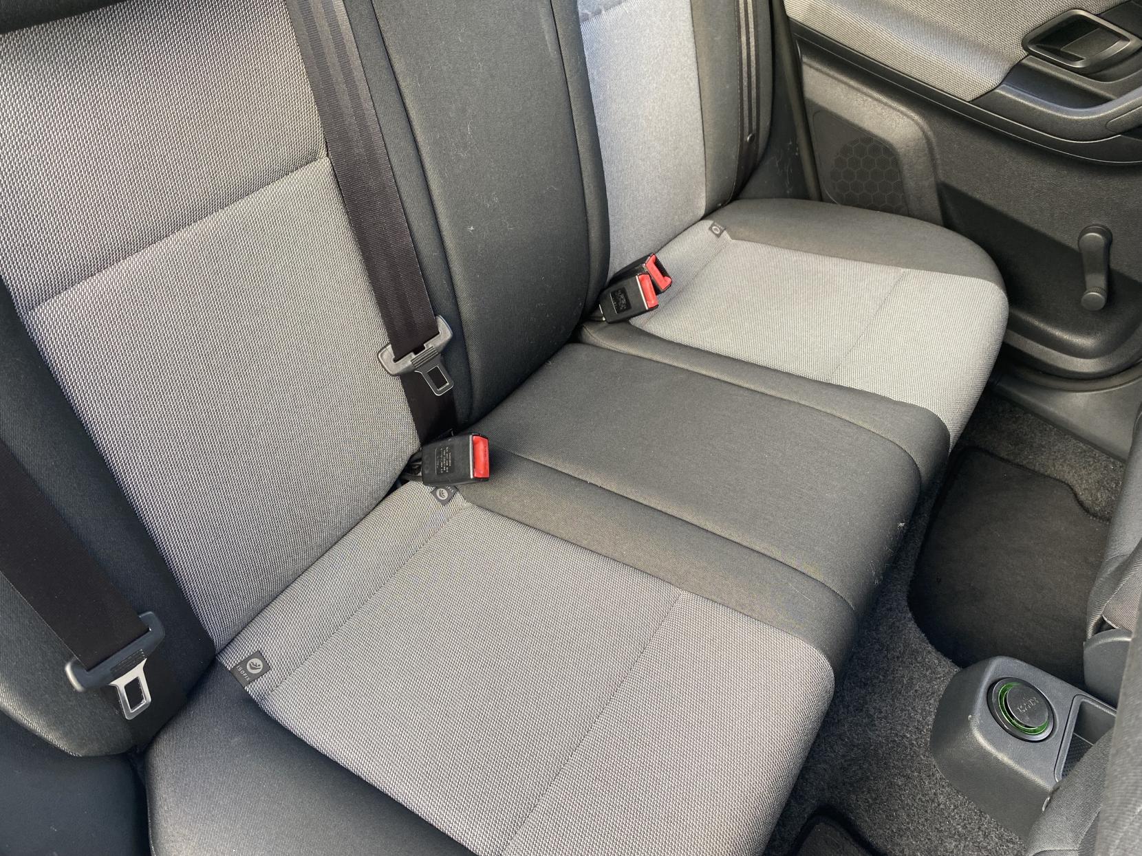 Skoda Fabia 1.2 S Hatchback 5dr Petrol Manual Euro 5 (60 ps)