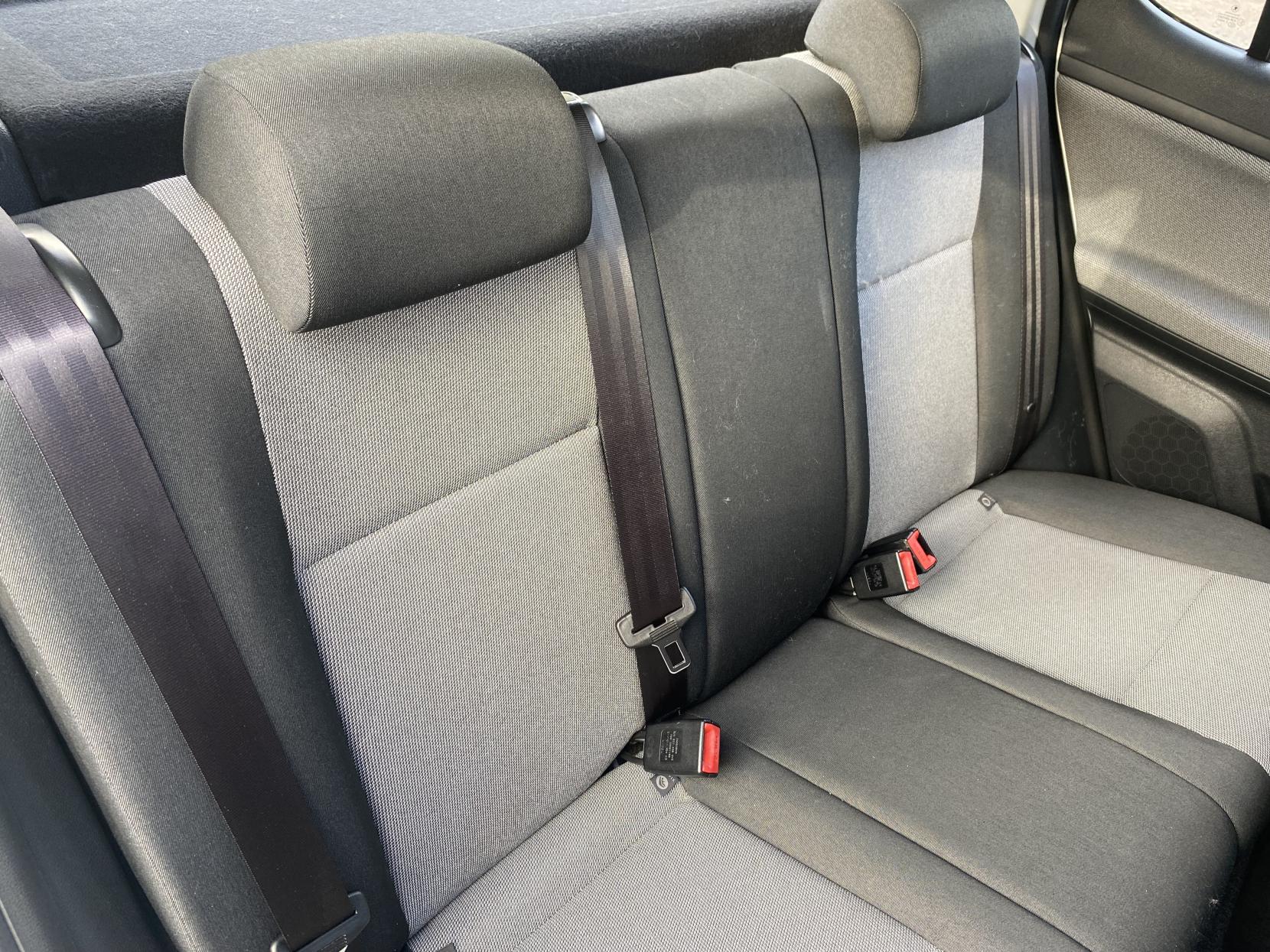 Skoda Fabia 1.2 S Hatchback 5dr Petrol Manual Euro 5 (60 ps)