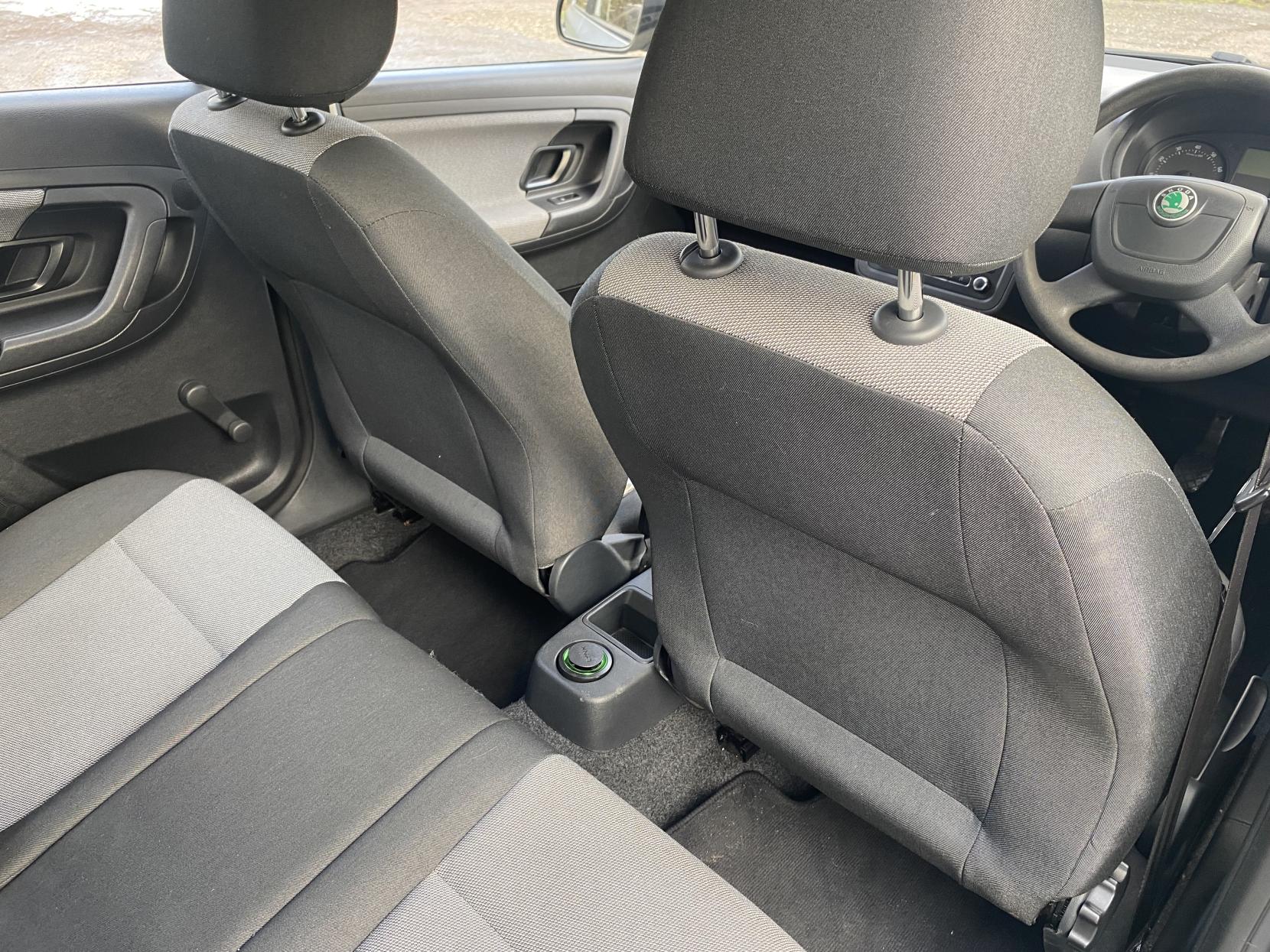 Skoda Fabia 1.2 S Hatchback 5dr Petrol Manual Euro 5 (60 ps)