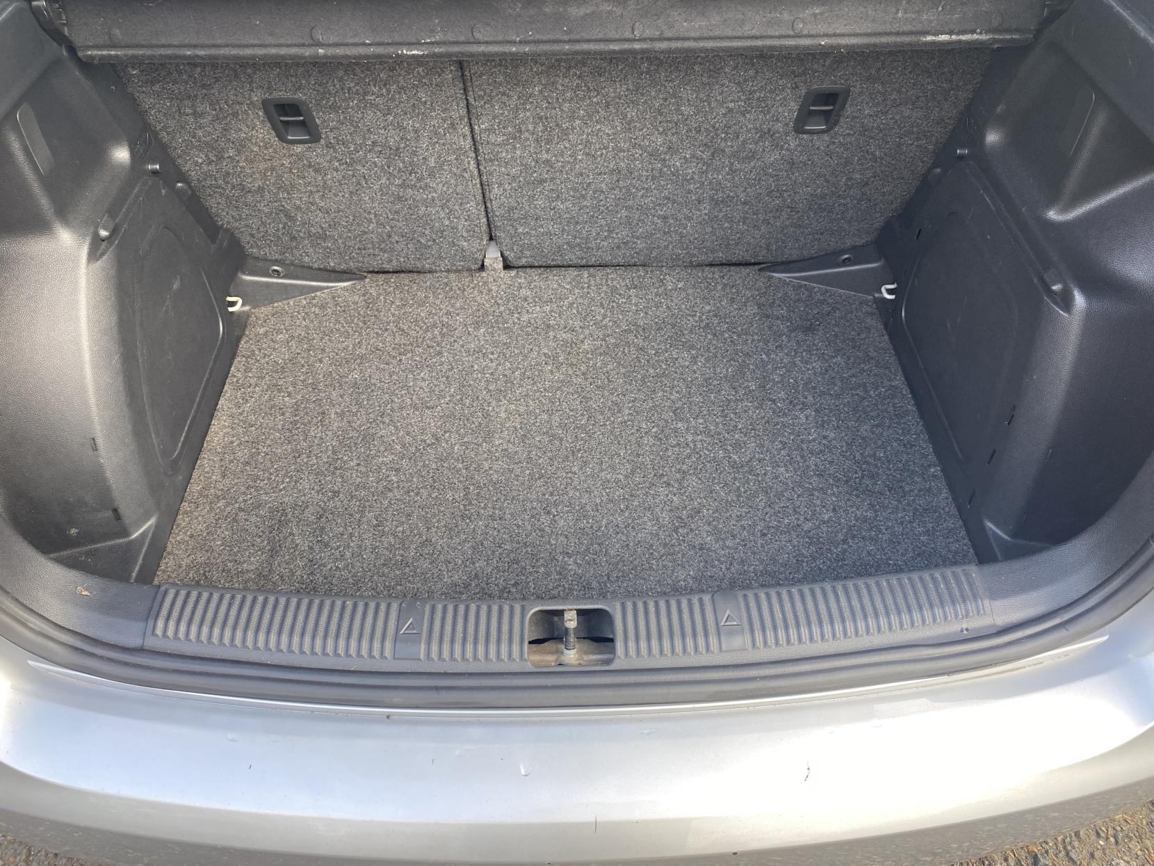 Skoda Fabia 1.2 S Hatchback 5dr Petrol Manual Euro 5 (60 ps)