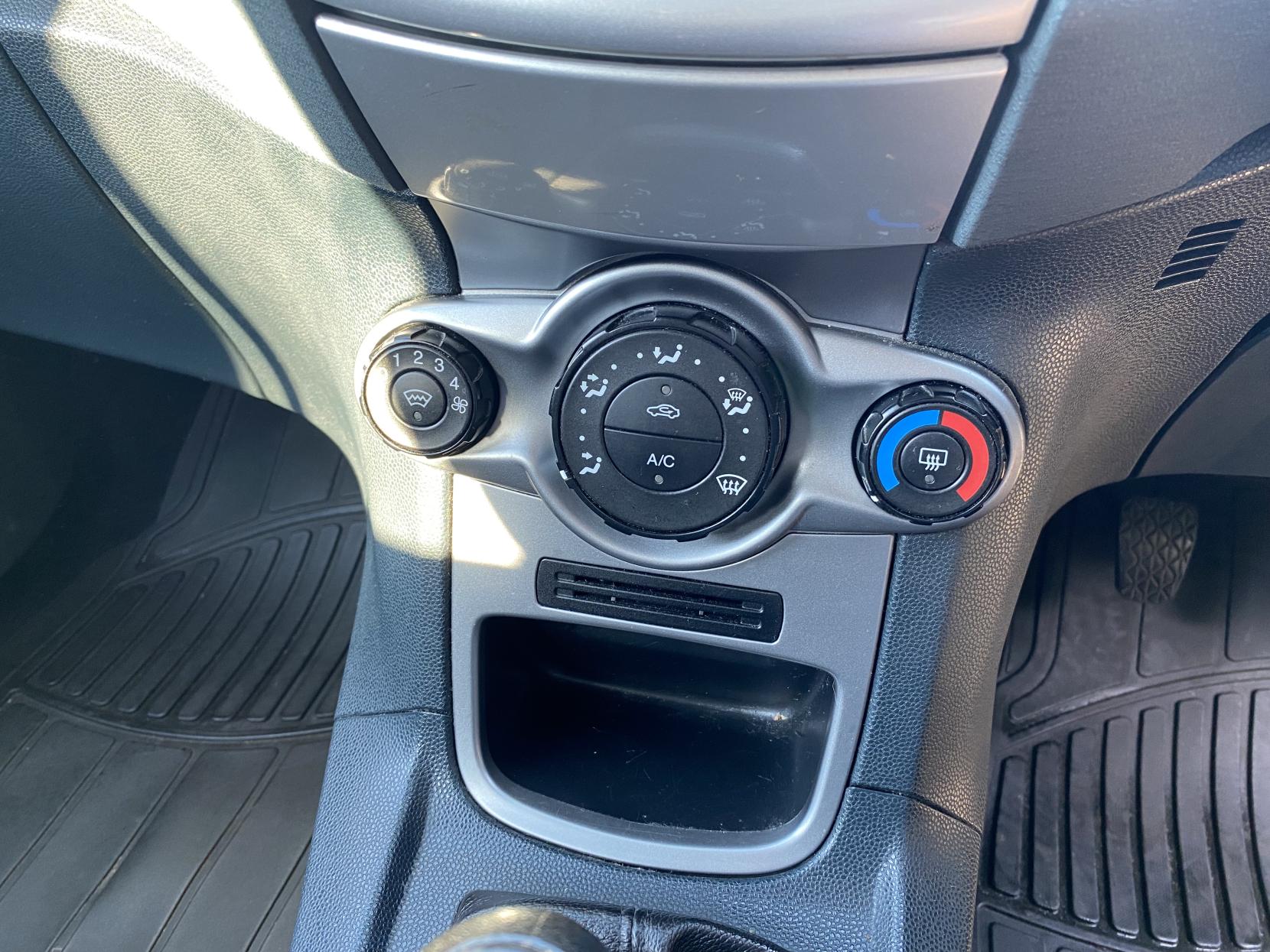 Ford Fiesta 1.25 Style + Hatchback 5dr Petrol Manual (133 g/km, 81 bhp)