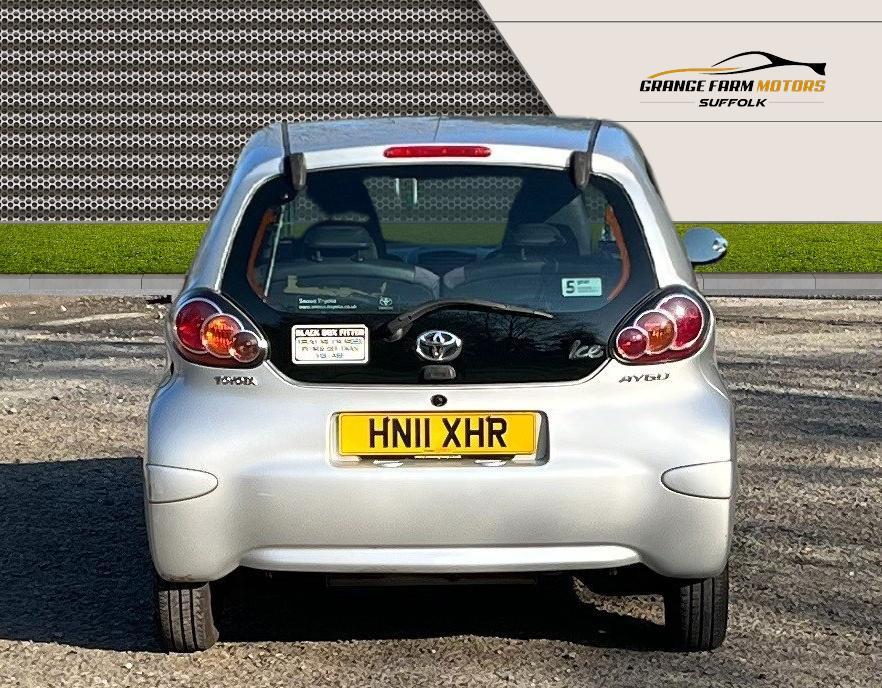 Toyota AYGO 1.0 VVT-i Ice Hatchback 3dr Petrol Manual Euro 5 (67 ps)