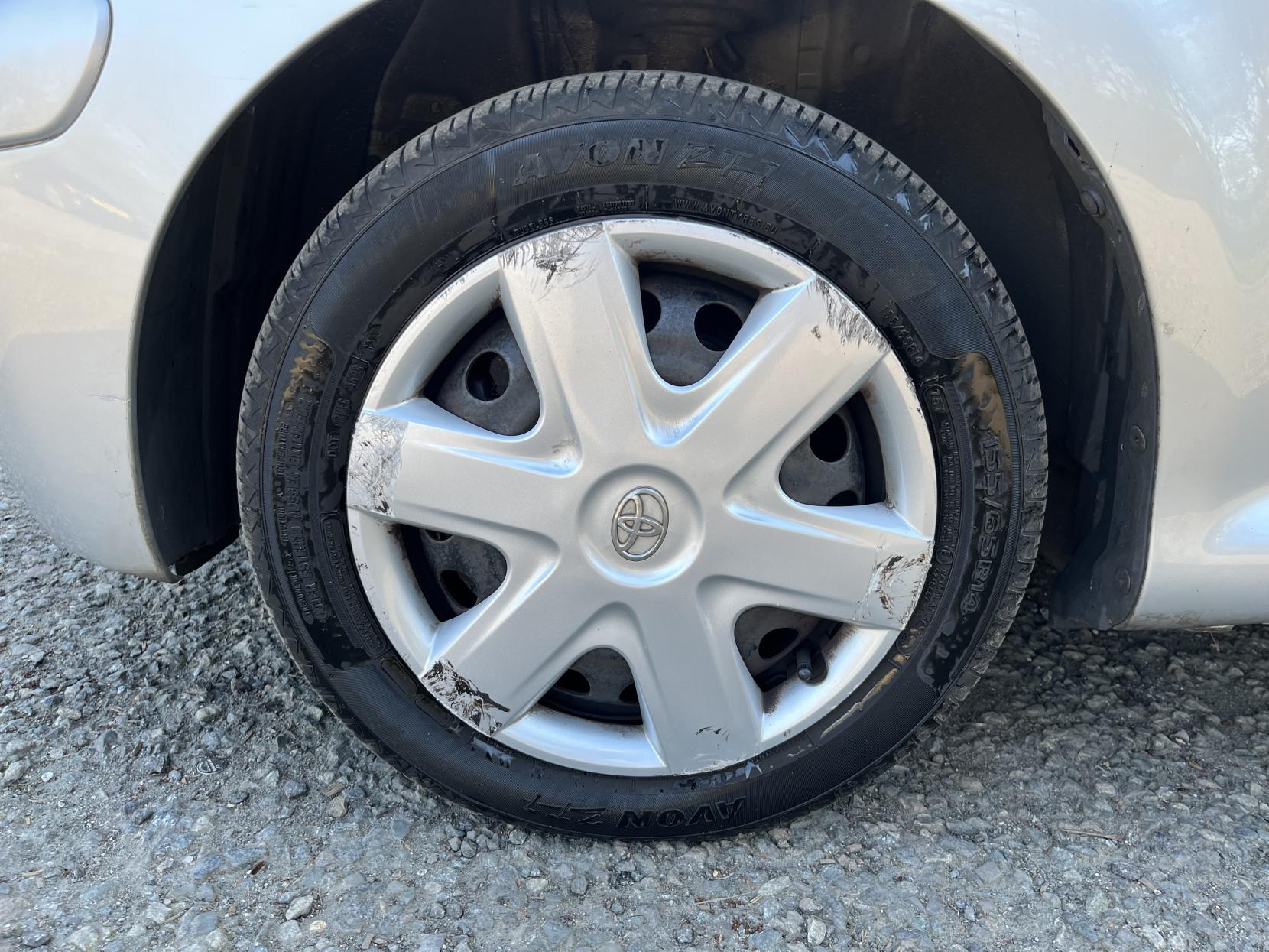 Toyota AYGO 1.0 VVT-i Ice Hatchback 3dr Petrol Manual Euro 5 (67 ps)