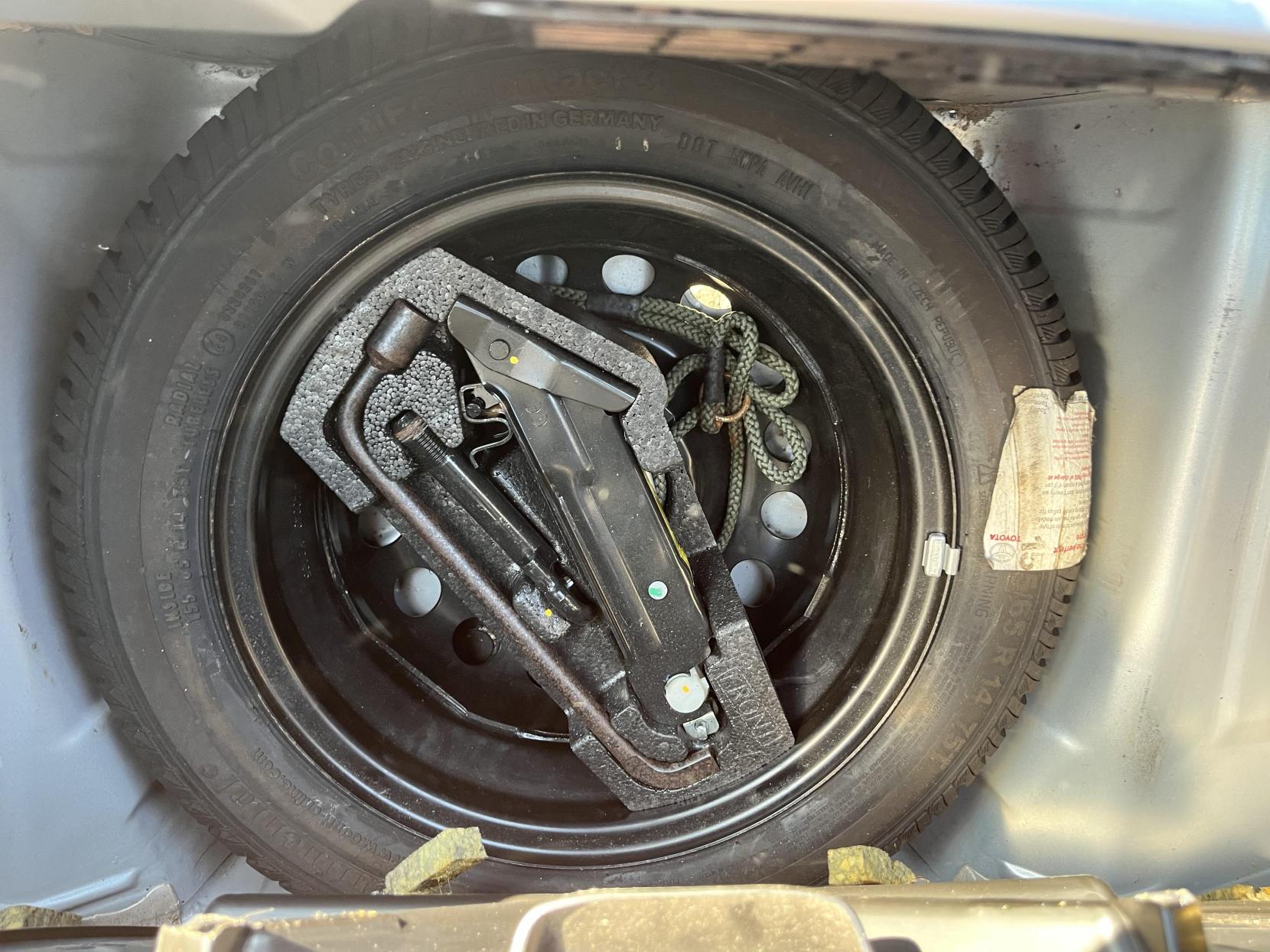 Toyota AYGO 1.0 VVT-i Ice Hatchback 3dr Petrol Manual Euro 5 (67 ps)