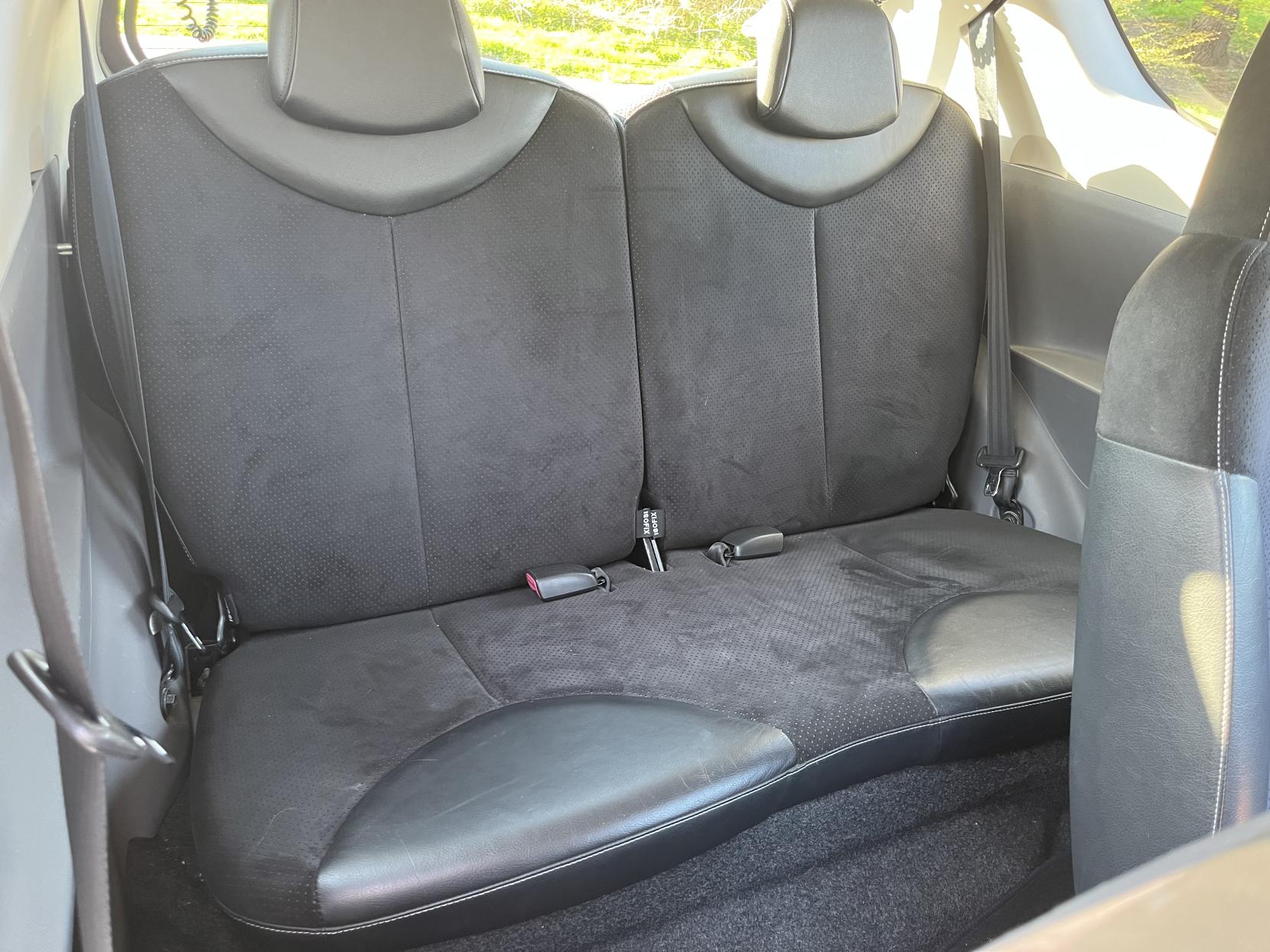 Toyota AYGO 1.0 VVT-i Ice Hatchback 3dr Petrol Manual Euro 5 (67 ps)