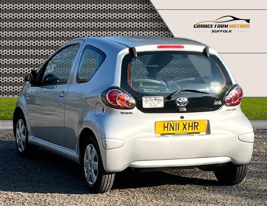 Toyota AYGO 1.0 VVT-i Ice Hatchback 3dr Petrol Manual Euro 5 (67 ps)
