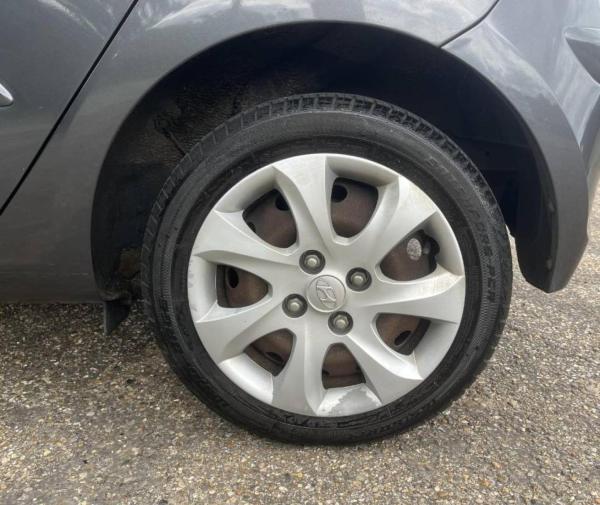 Hyundai i10 1.2 Classic Hatchback 5dr Petrol Manual Euro 5 (85 bhp)