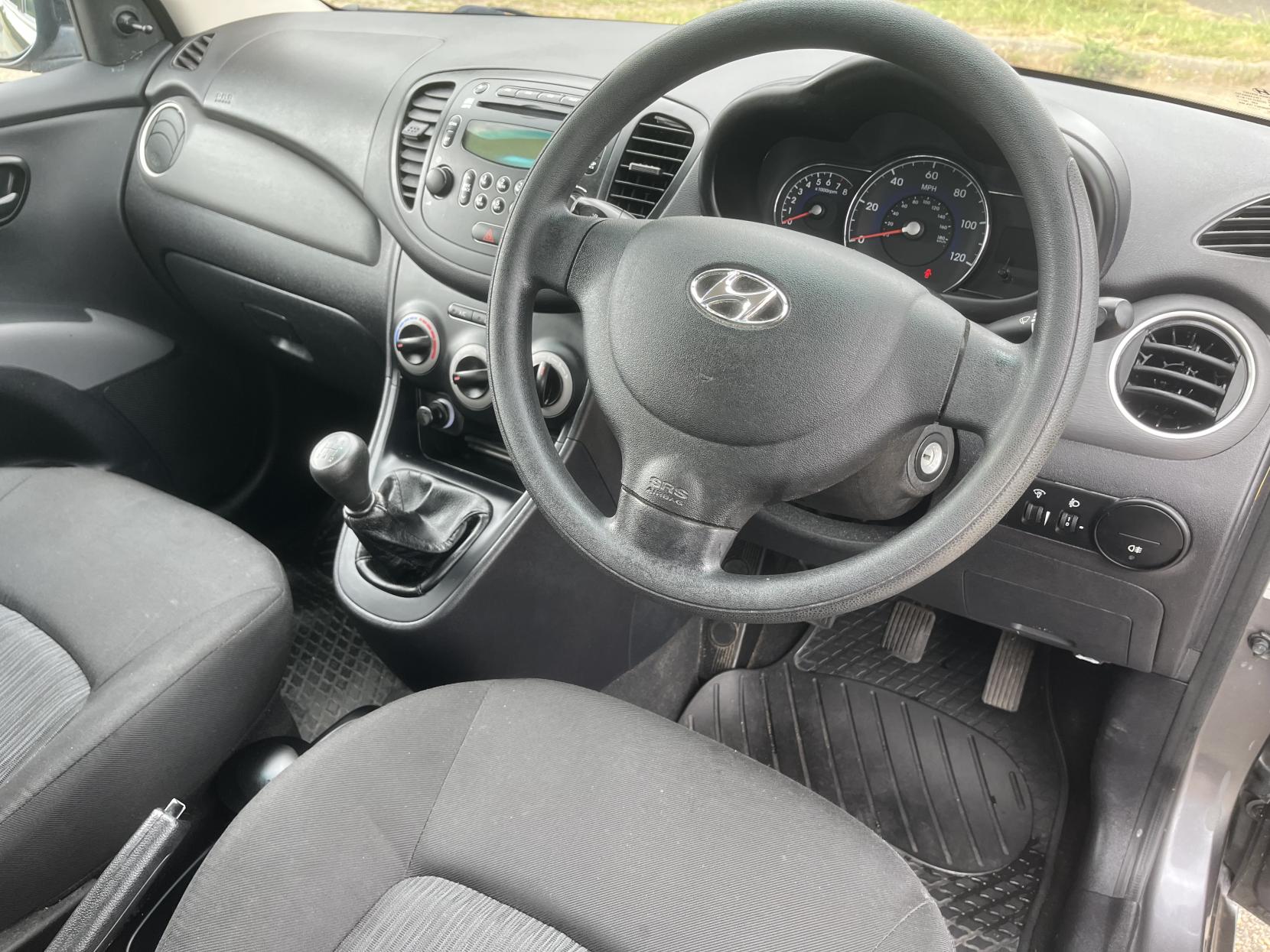 Hyundai i10 1.2 Classic Hatchback 5dr Petrol Manual Euro 5 (85 bhp)
