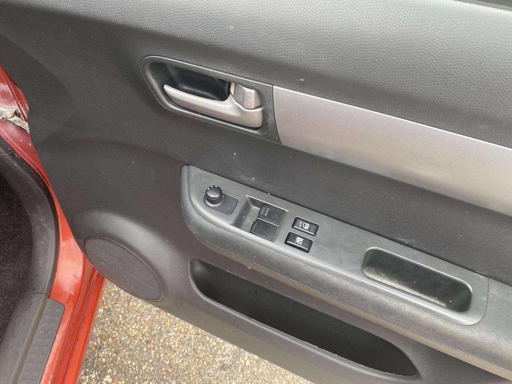 Suzuki Swift 1.3 SZ3 Hatchback 3dr Petrol Manual (140 g/km, 91 bhp)