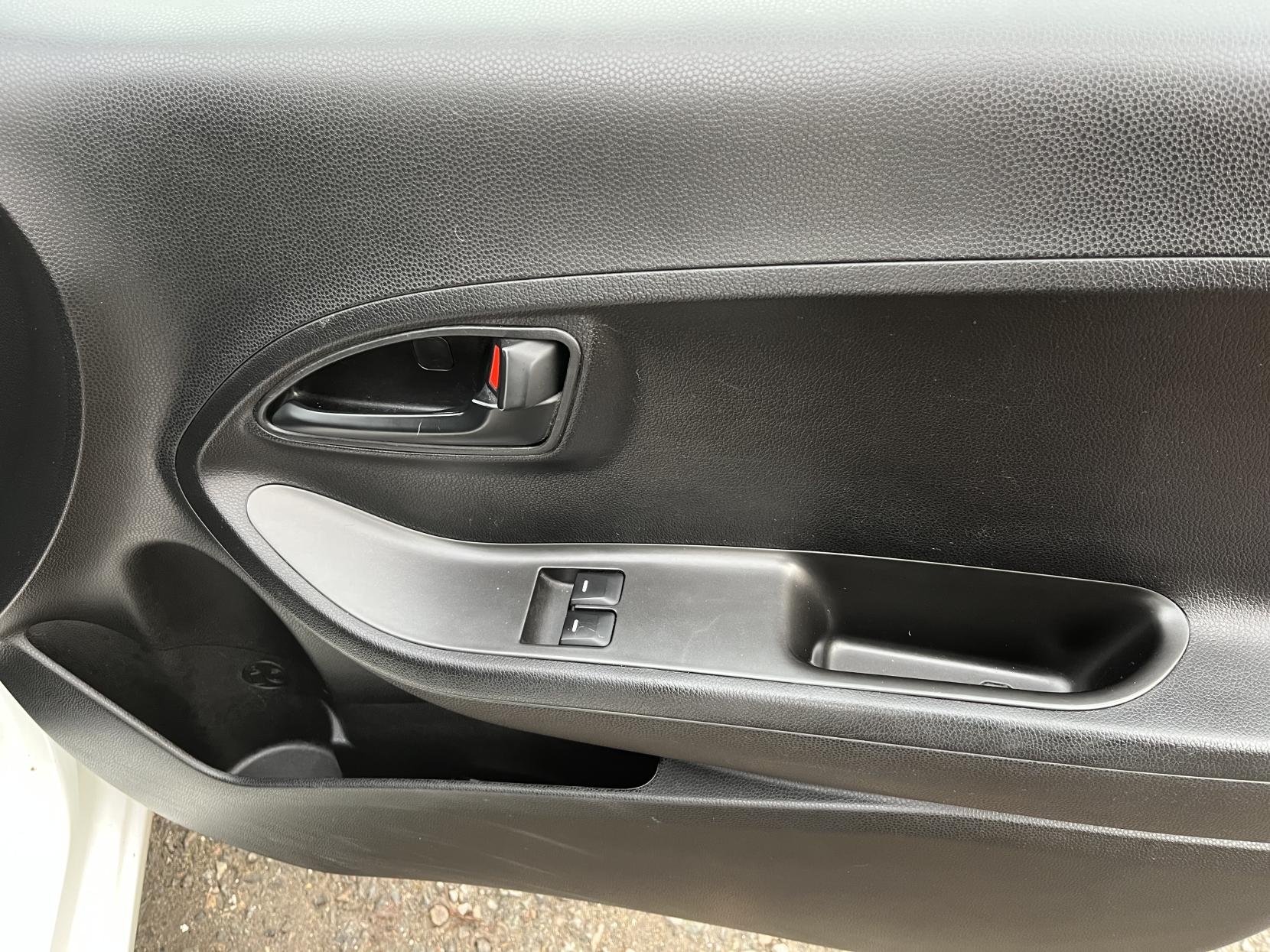 Kia Picanto 1.0 1 Hatchback 5dr Petrol Manual Euro 5 (68 bhp)