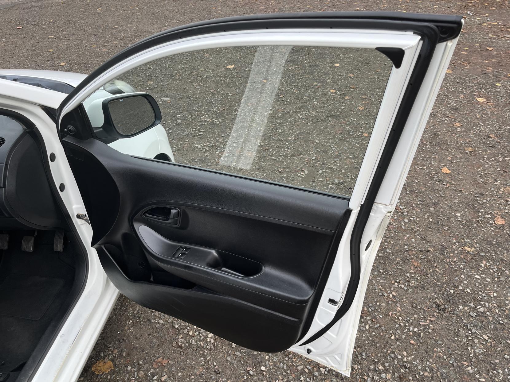 Kia Picanto 1.0 1 Hatchback 5dr Petrol Manual Euro 5 (68 bhp)