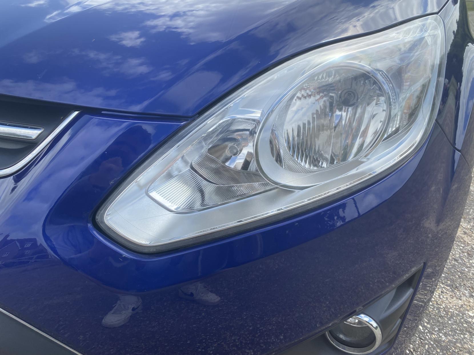 Ford C-Max 1.6 Zetec MPV 5dr Petrol Manual Euro 5 (105 ps)