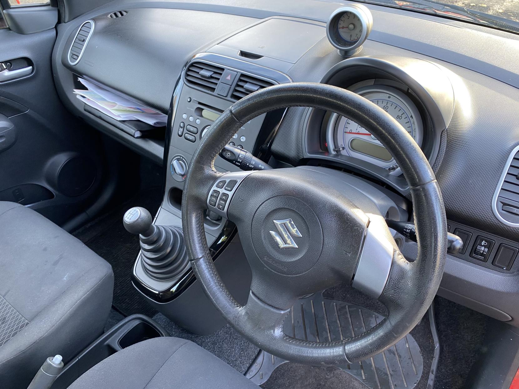 Suzuki Splash 1.0 12V SZ2 MPV 5dr Petrol Manual Euro 5 (68 ps)