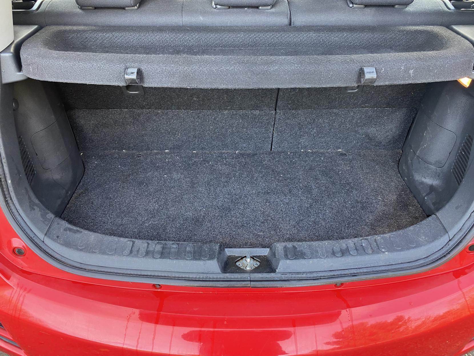 Suzuki Splash 1.0 12V SZ2 MPV 5dr Petrol Manual Euro 5 (68 ps)