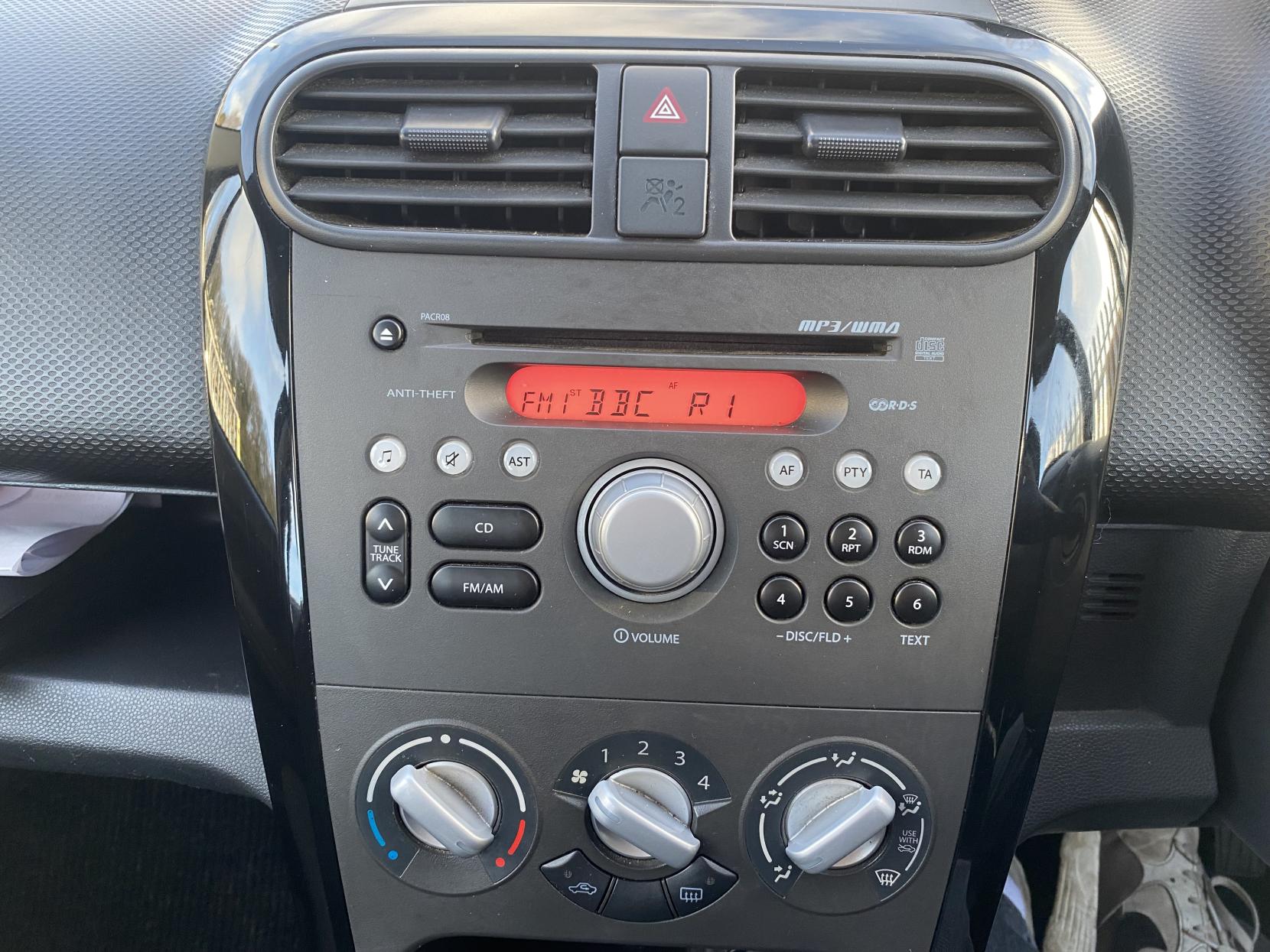 Suzuki Splash 1.0 12V SZ2 MPV 5dr Petrol Manual Euro 5 (68 ps)