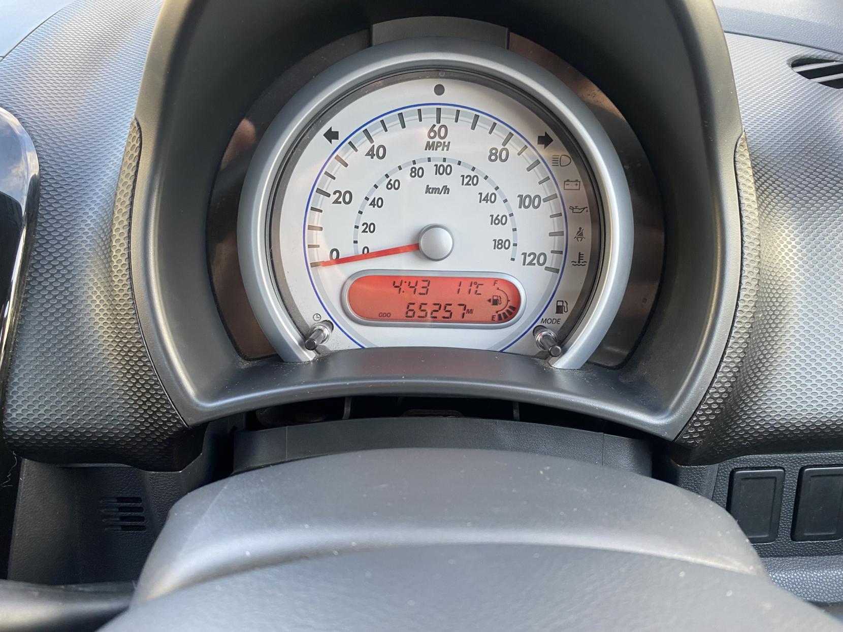 Suzuki Splash 1.0 12V SZ2 MPV 5dr Petrol Manual Euro 5 (68 ps)