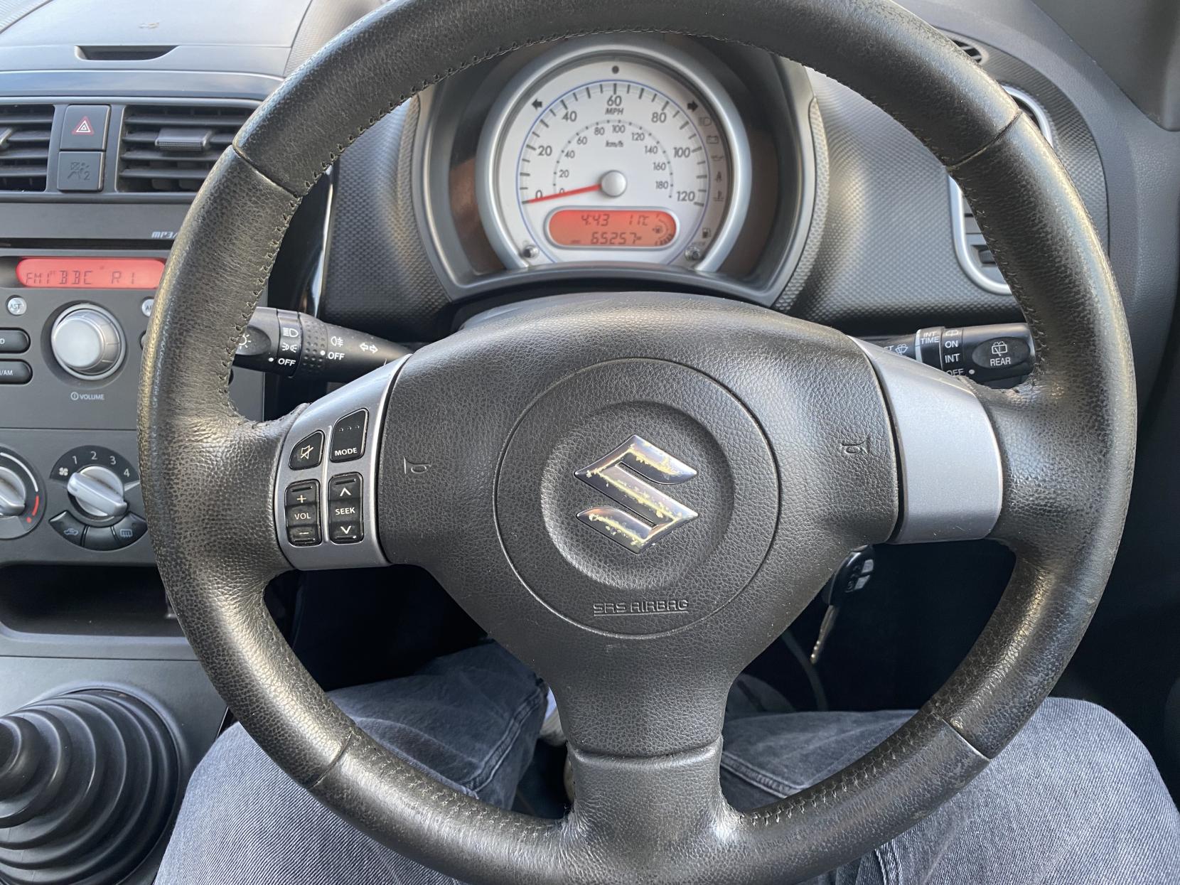 Suzuki Splash 1.0 12V SZ2 MPV 5dr Petrol Manual Euro 5 (68 ps)